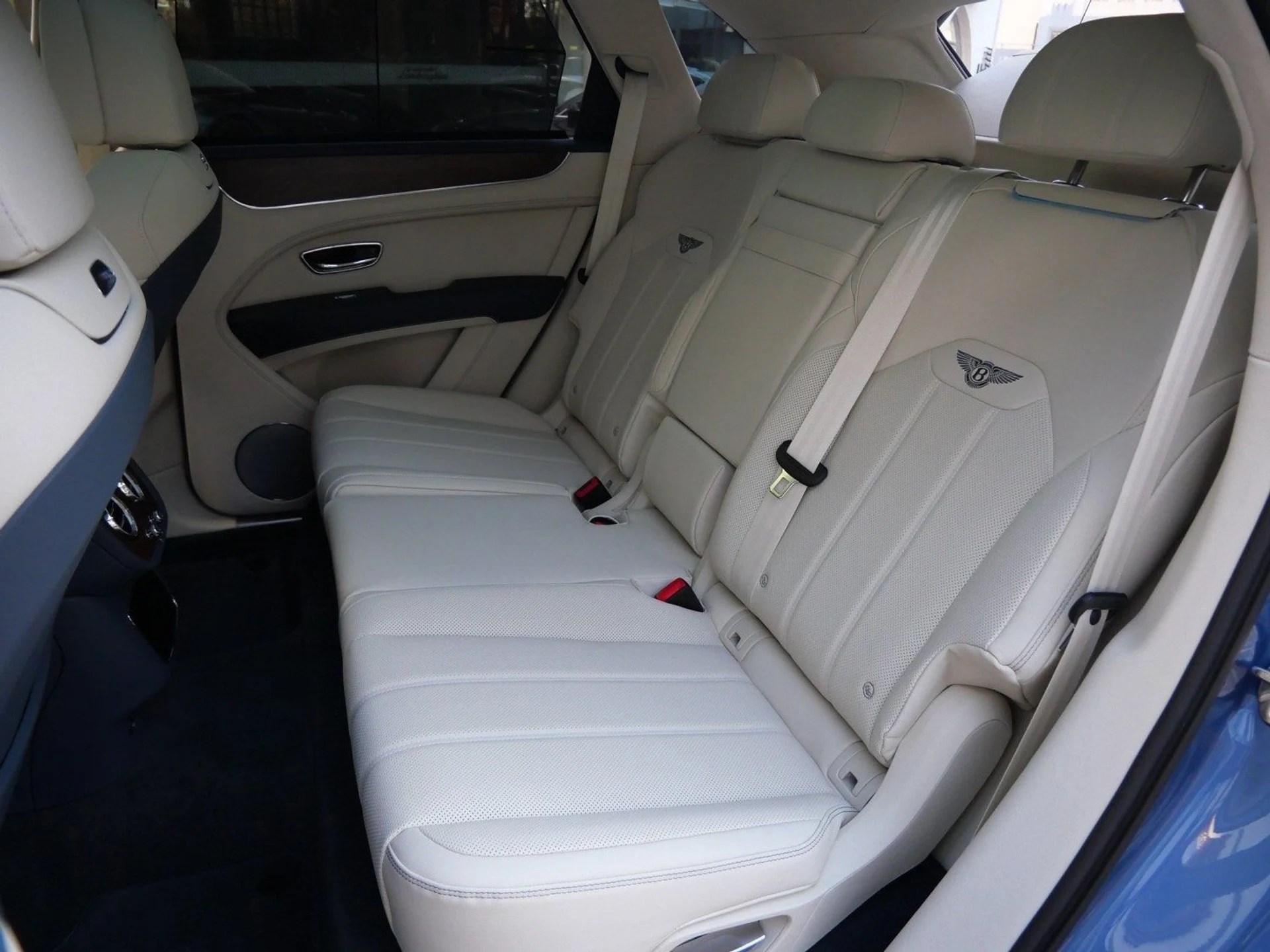 mph018_49548573_c71adb5b846807c38bce194f03b9ae00x_8e353e7548