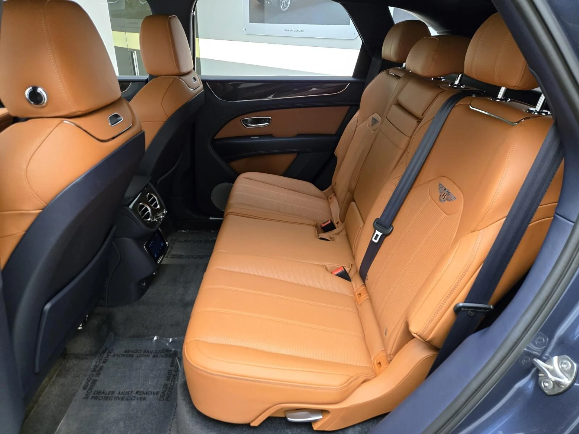 mph018_495999323_Used_2022_Bentley_Bentayga_V8_1770273843_c7e84a5c73