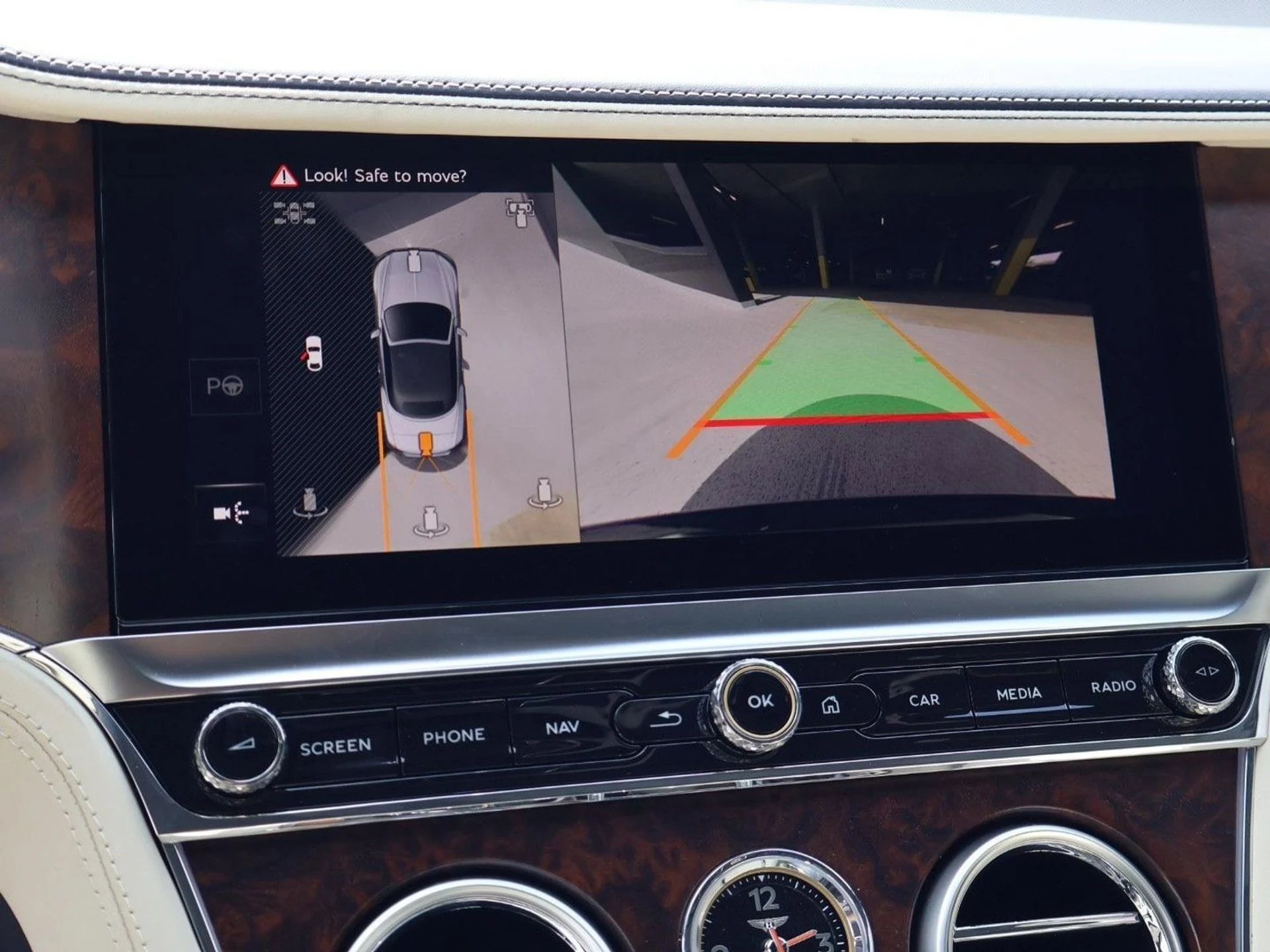 mph018_496783146_b3541c40c3991895b598eaa7e3fd27cex_767dfa7c18