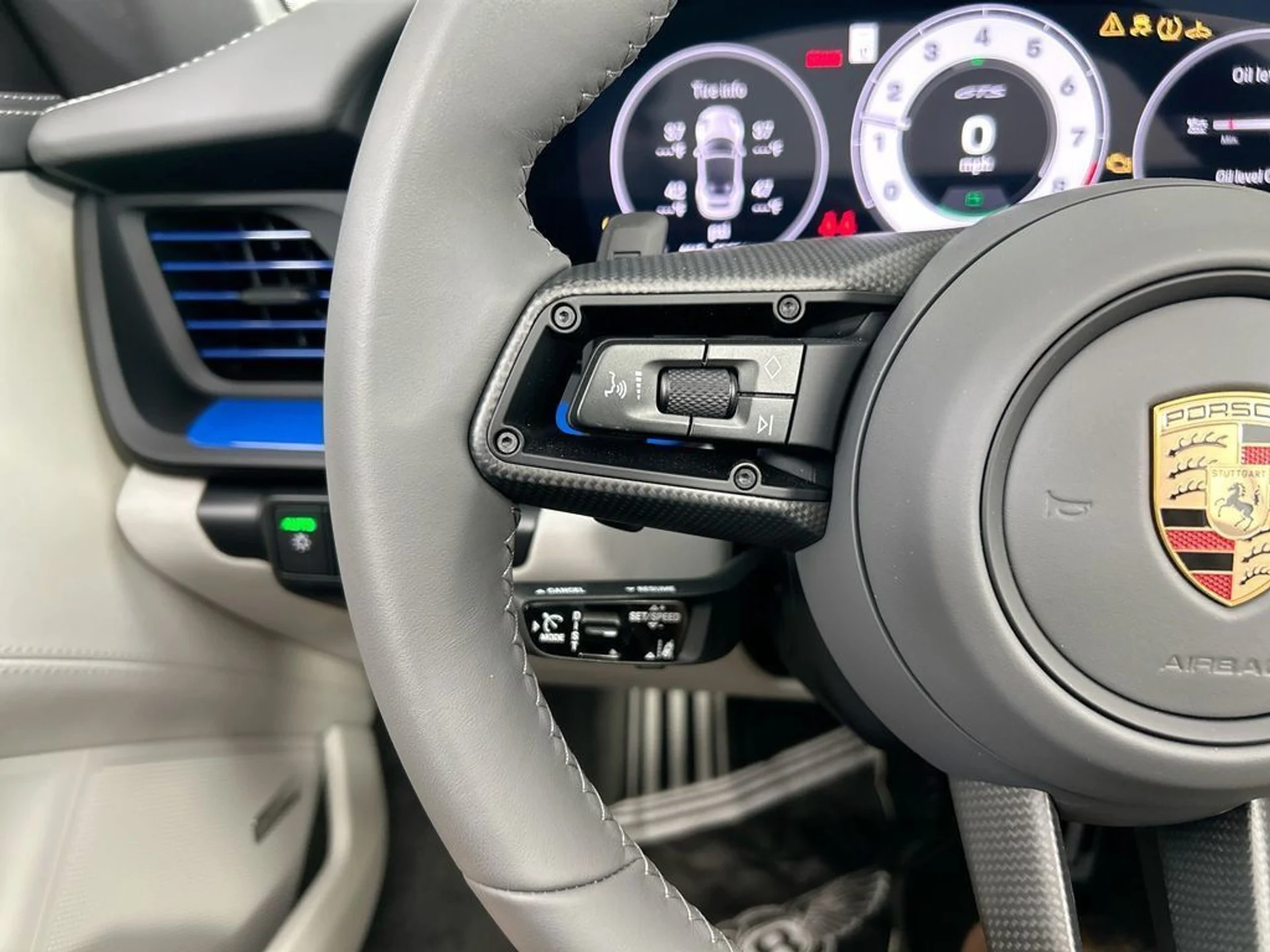 mph018_497998271_used_2026_porsche_911_spirit70cabriolet_8119_23018992_19_1024_5e992e5b71