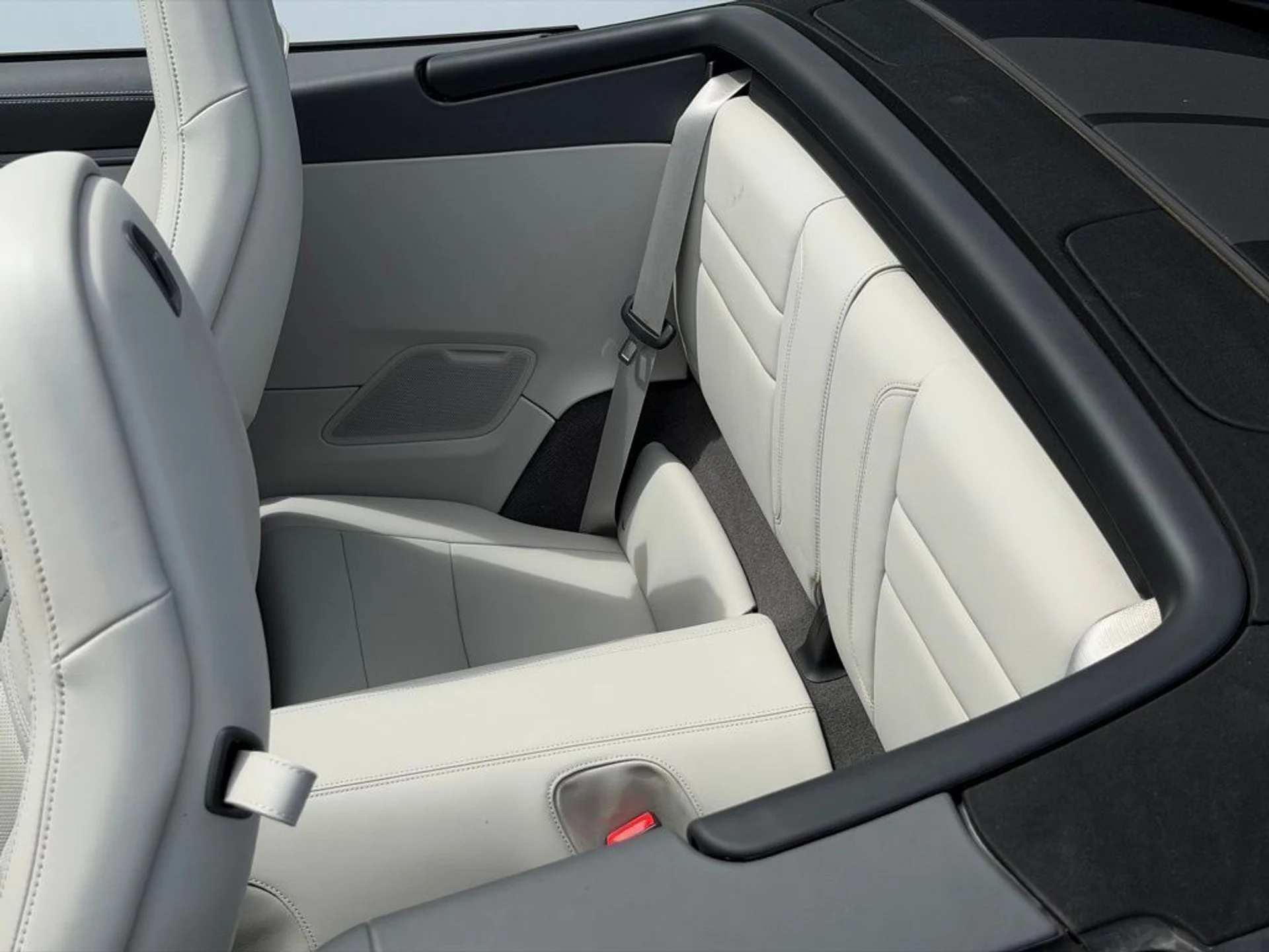 mph018_498528776_d750850e5fc5c5dabff16da0c7879c93_10735b5542