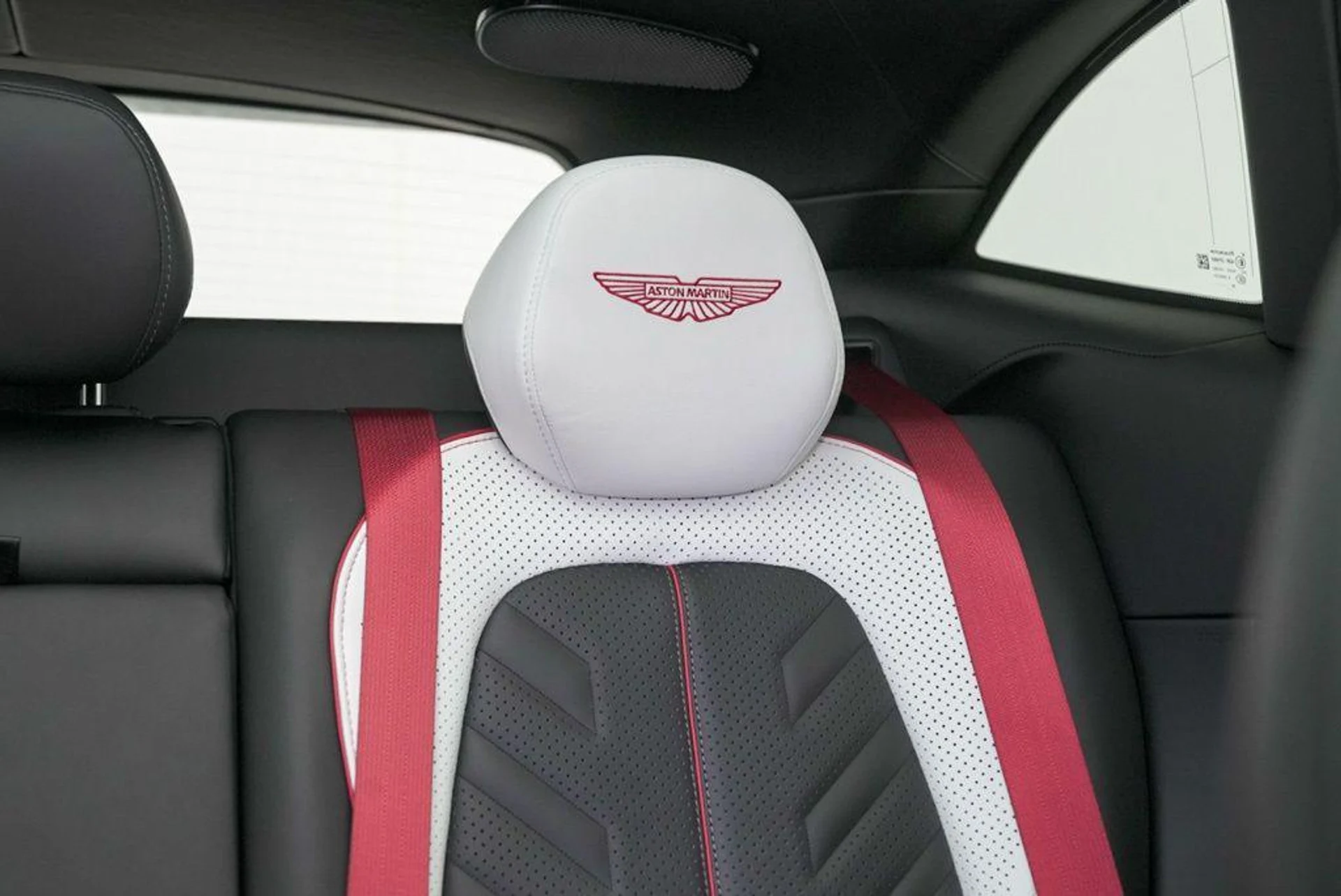 mph018_514765439_L_Wxi_E_Lgg_ES_2_Z5_Hrwho7ql_3_YFE_6c902ba4bd