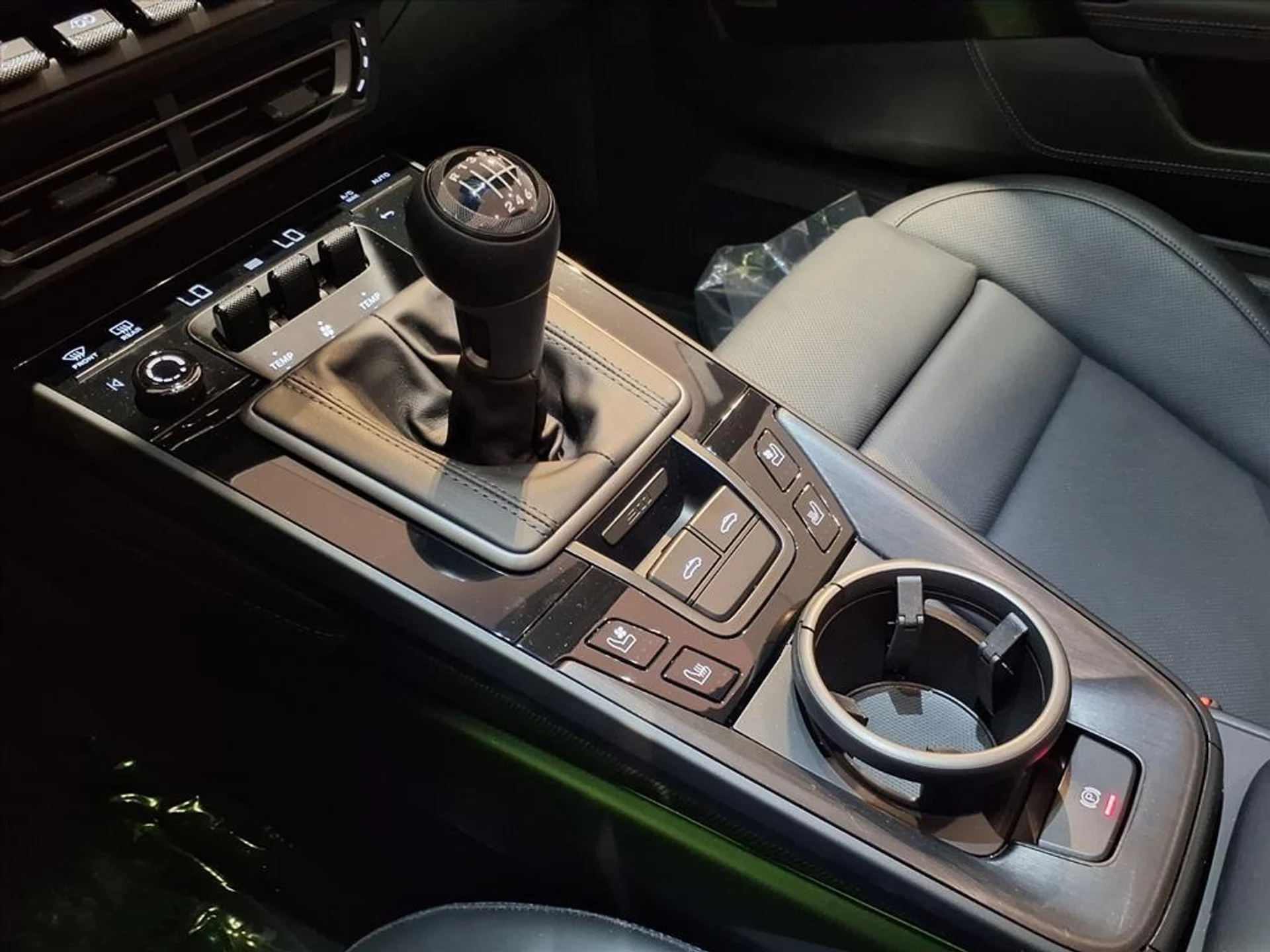 mph018_518541564_bd43e0ad439dbe23570bf846976be513_dee3e6c8b5