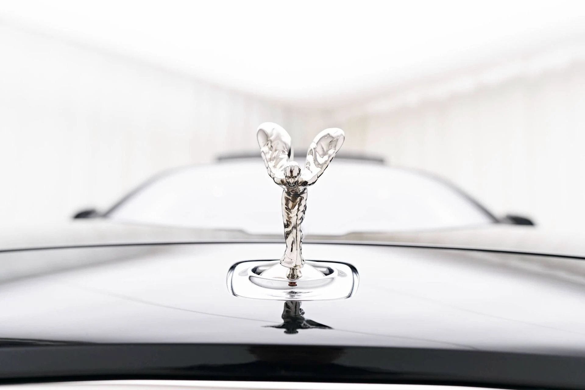 mph018_520469529_Used_2019_Rolls_Royce_Ghost_Base_1713298107_32bdccb06d