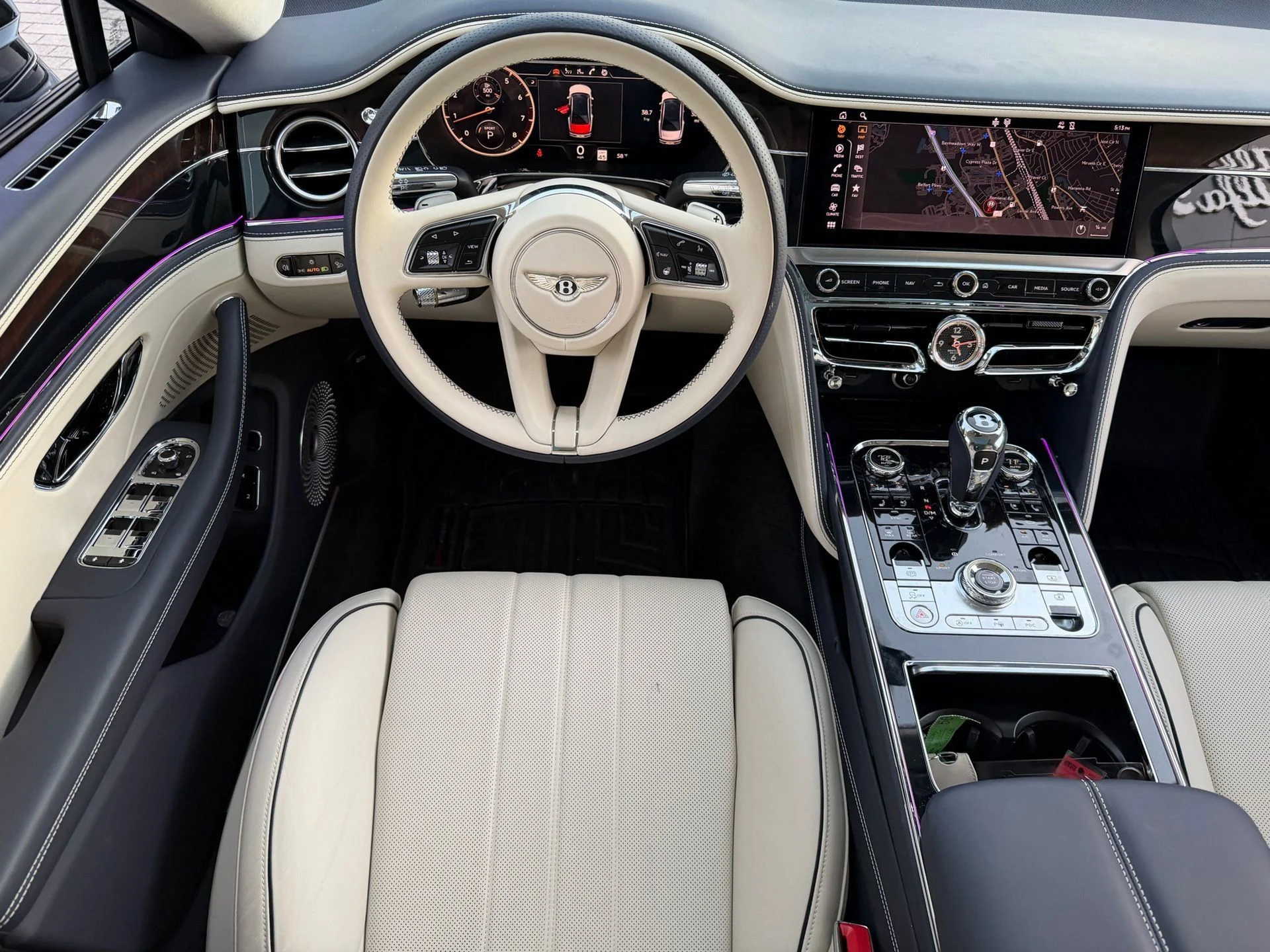 mph018_521861321_a4eb46bdb26f40f7bdb3ad04585a00b0_6e7eefce95