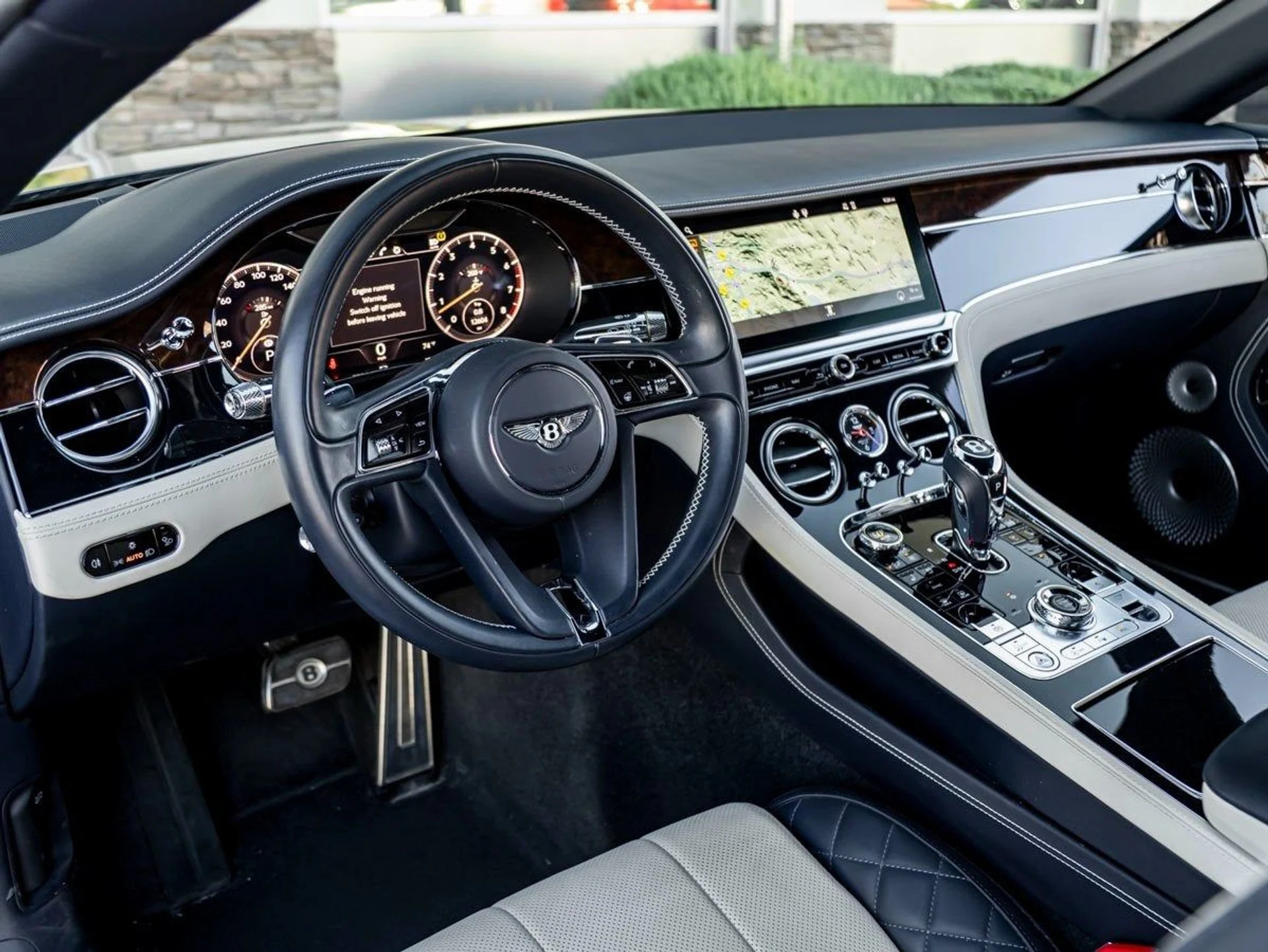 mph018_52372961_19_50a2ea1e76