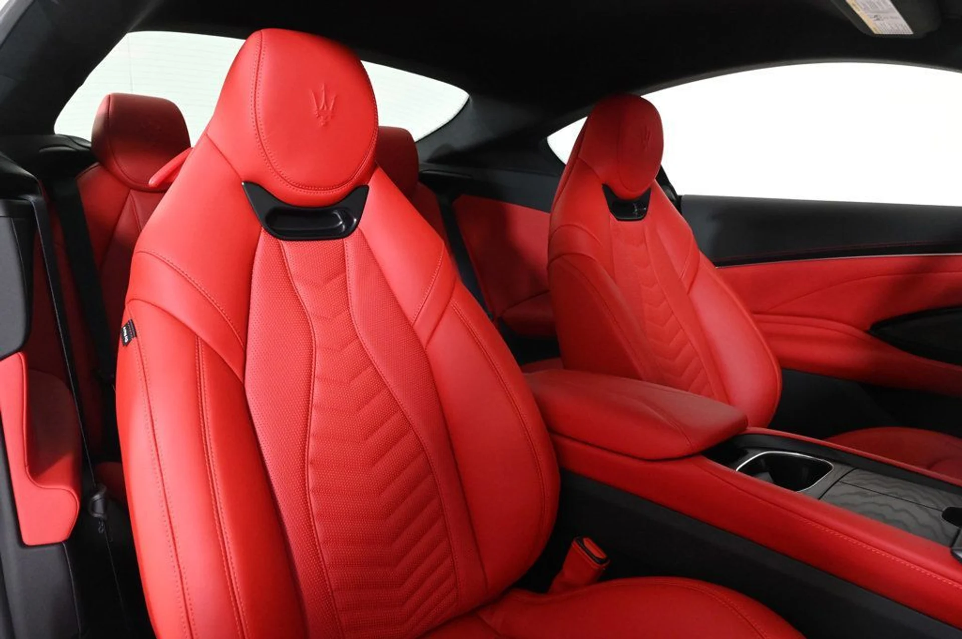 mph018_524084642_new_2026_maserati_granturismo_coupe_11350_22948898_18_1024_230c474baf