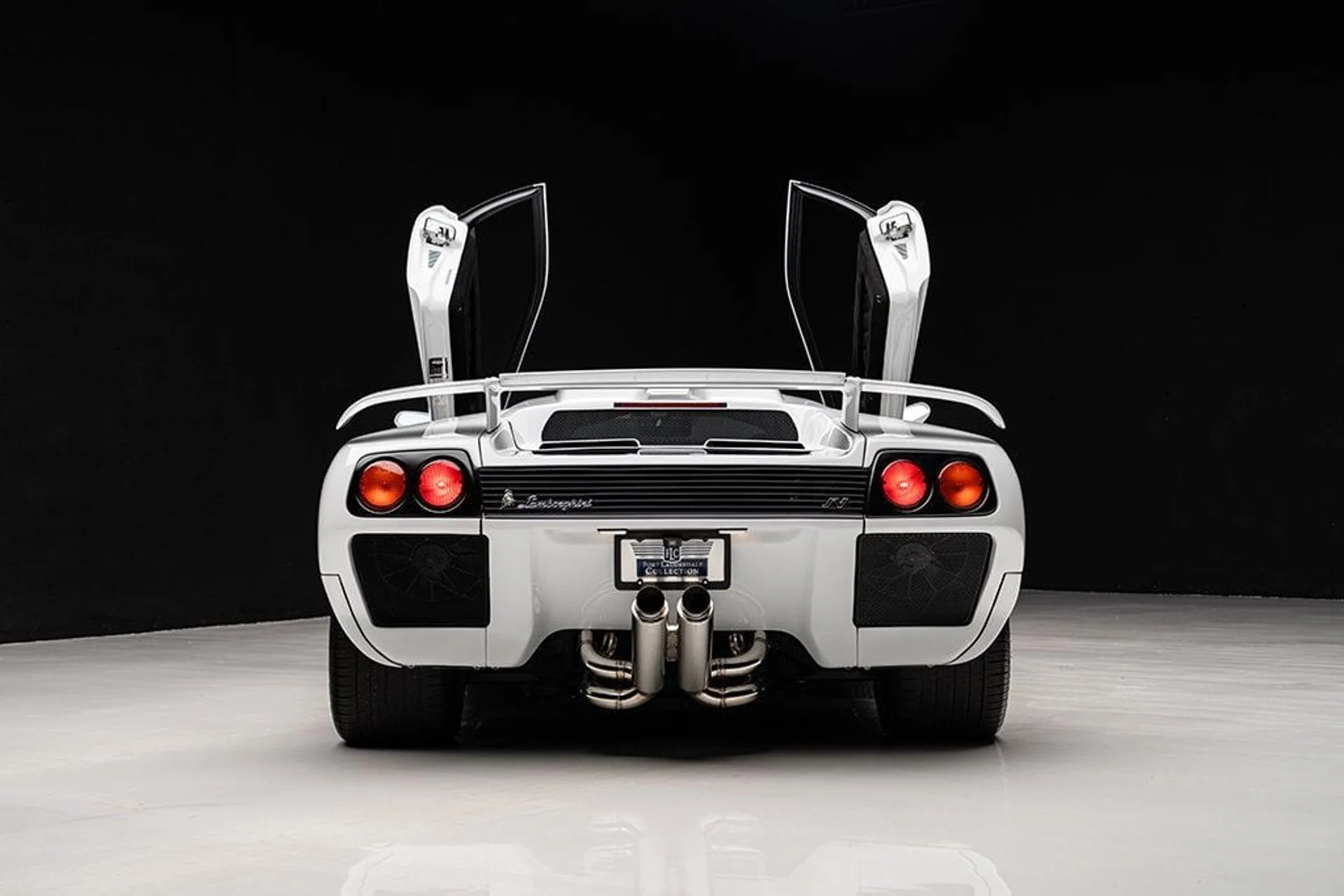mph018_524263581_used_1999_lamborghini_diablo_sv_9689_22911634_19_1024_be2c63bcfc