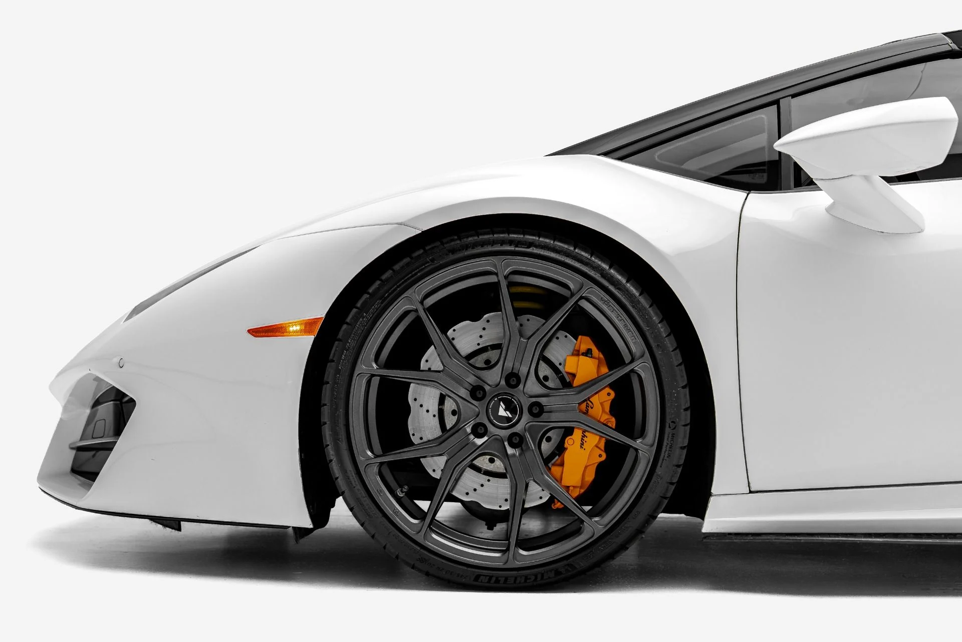mph018_52752804_Used_2017_Lamborghini_Huracan_LP_580_2_Spyder_1787204842_064e61cd2c