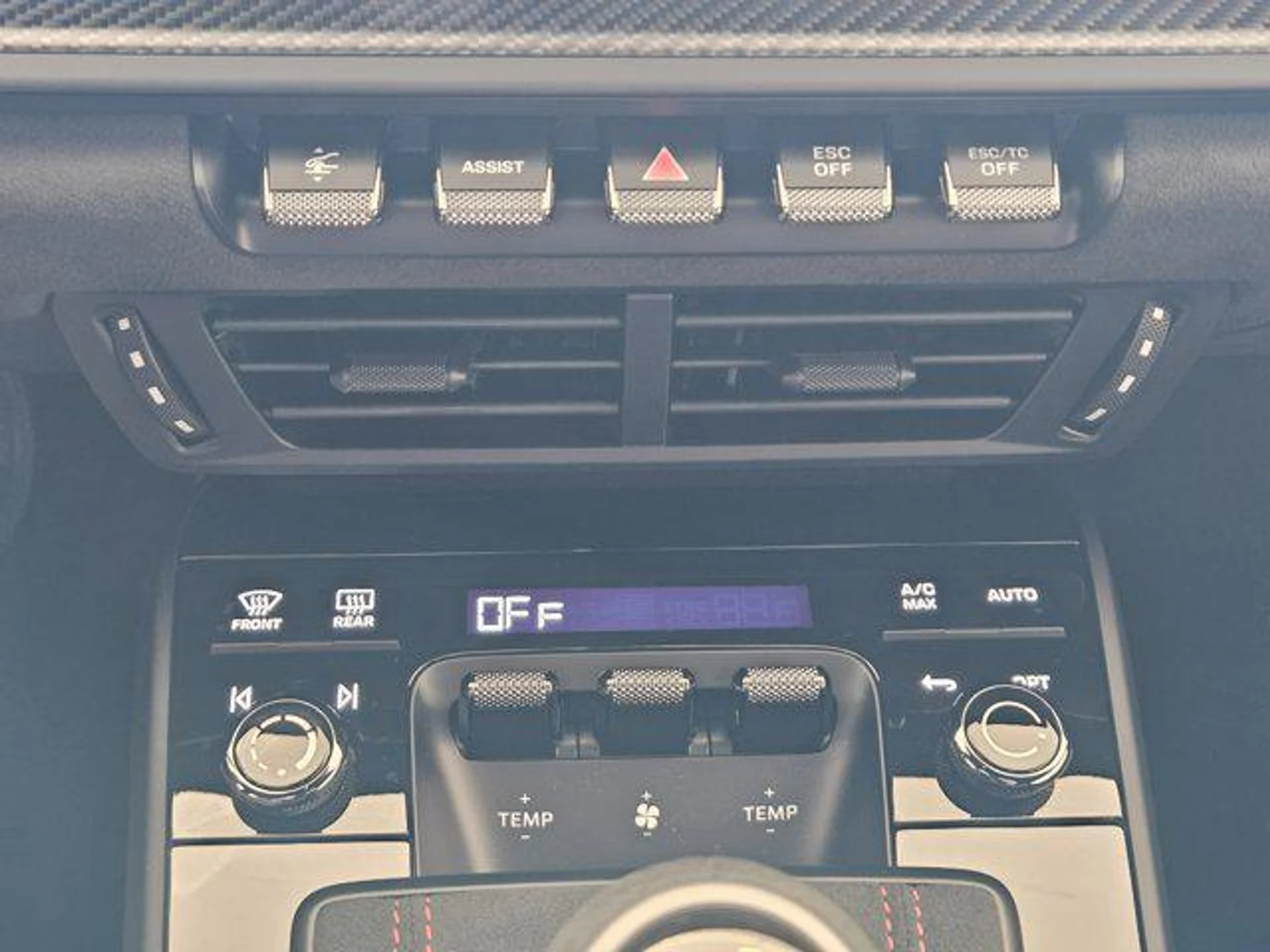 mph018_529483244_UNPI_3fc_k_O_Pb_LCW_5ha_Lcvy_Xs_Du_A_9d398e268e