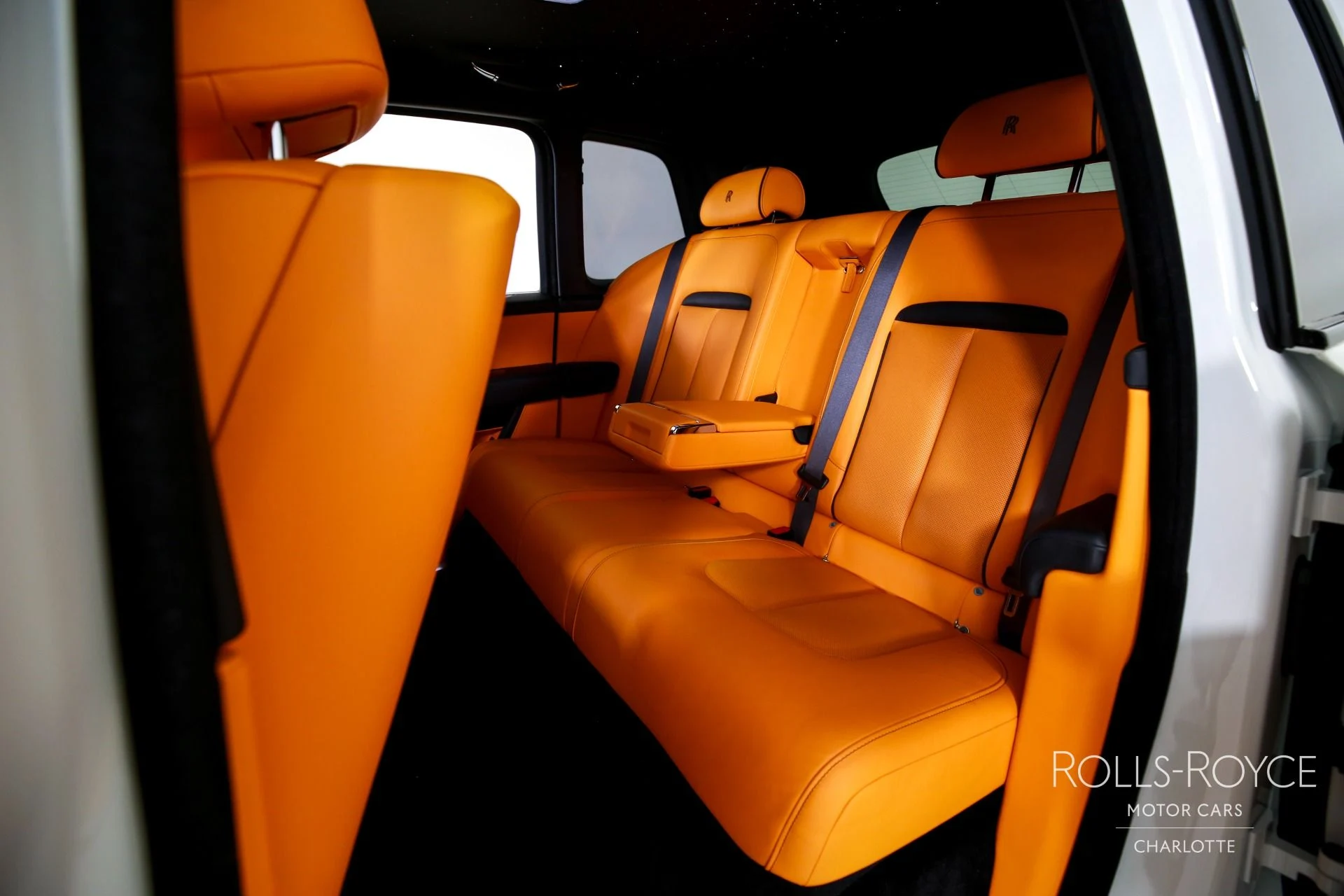 mph018_532630423_Used_2025_Rolls_Royce_Cullinan_1765396756_59b261e6ae