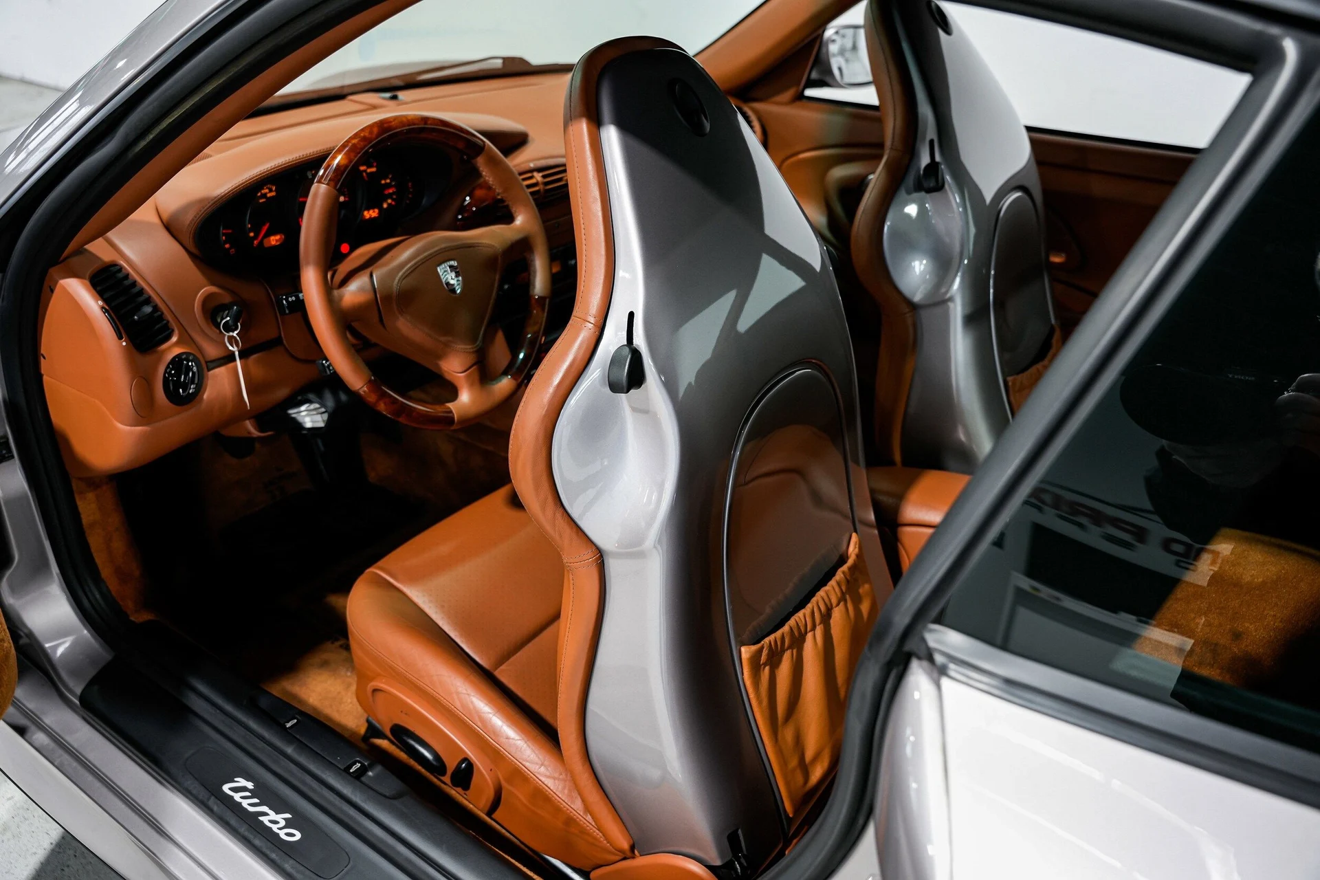 mph018_537504931_0f741abcc2062dc4bc6447c36bd27372x_cb005405ed