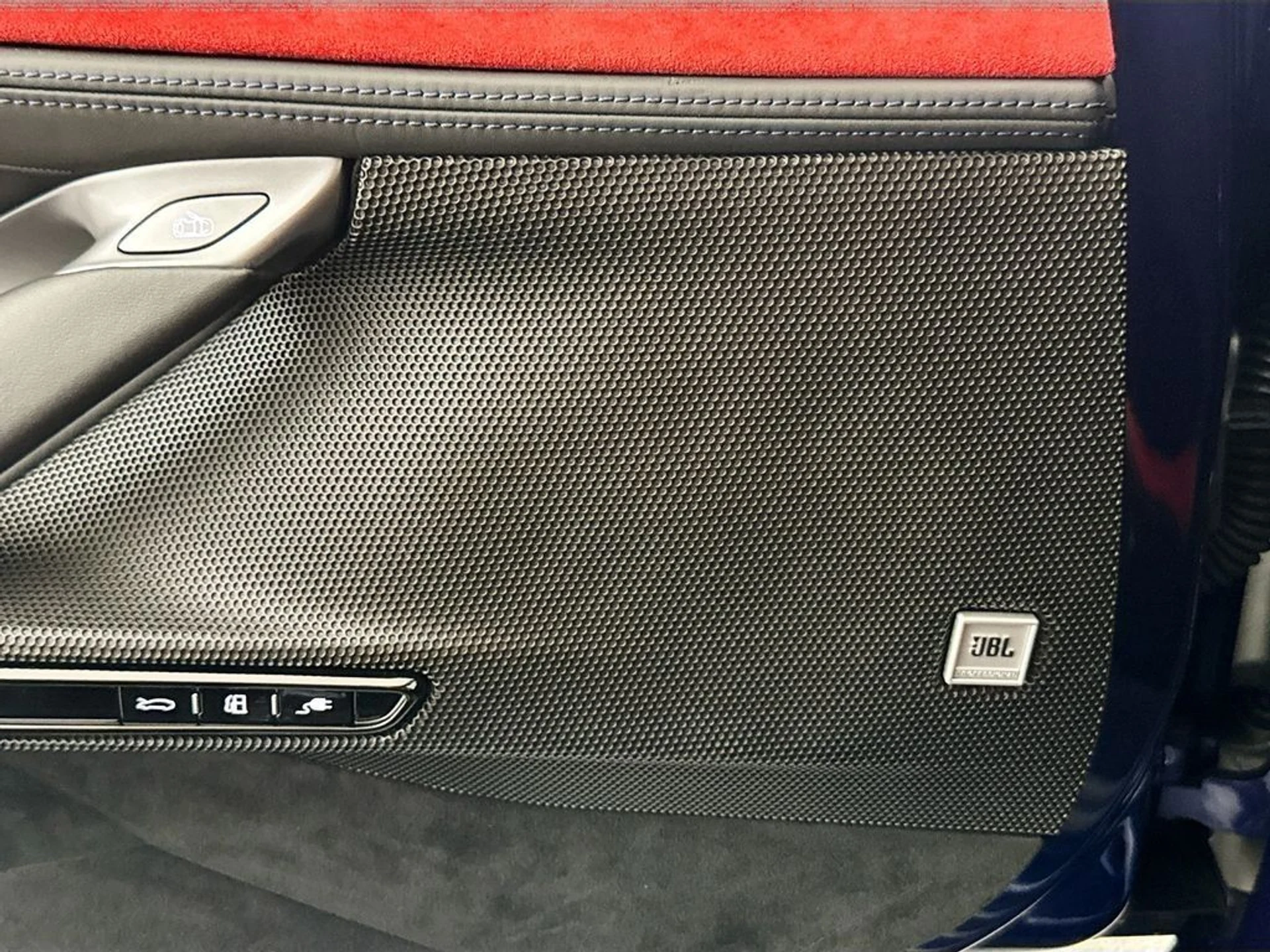 mph018_539513949_a6798476e402971dfdc679d033461055_17577bd75c