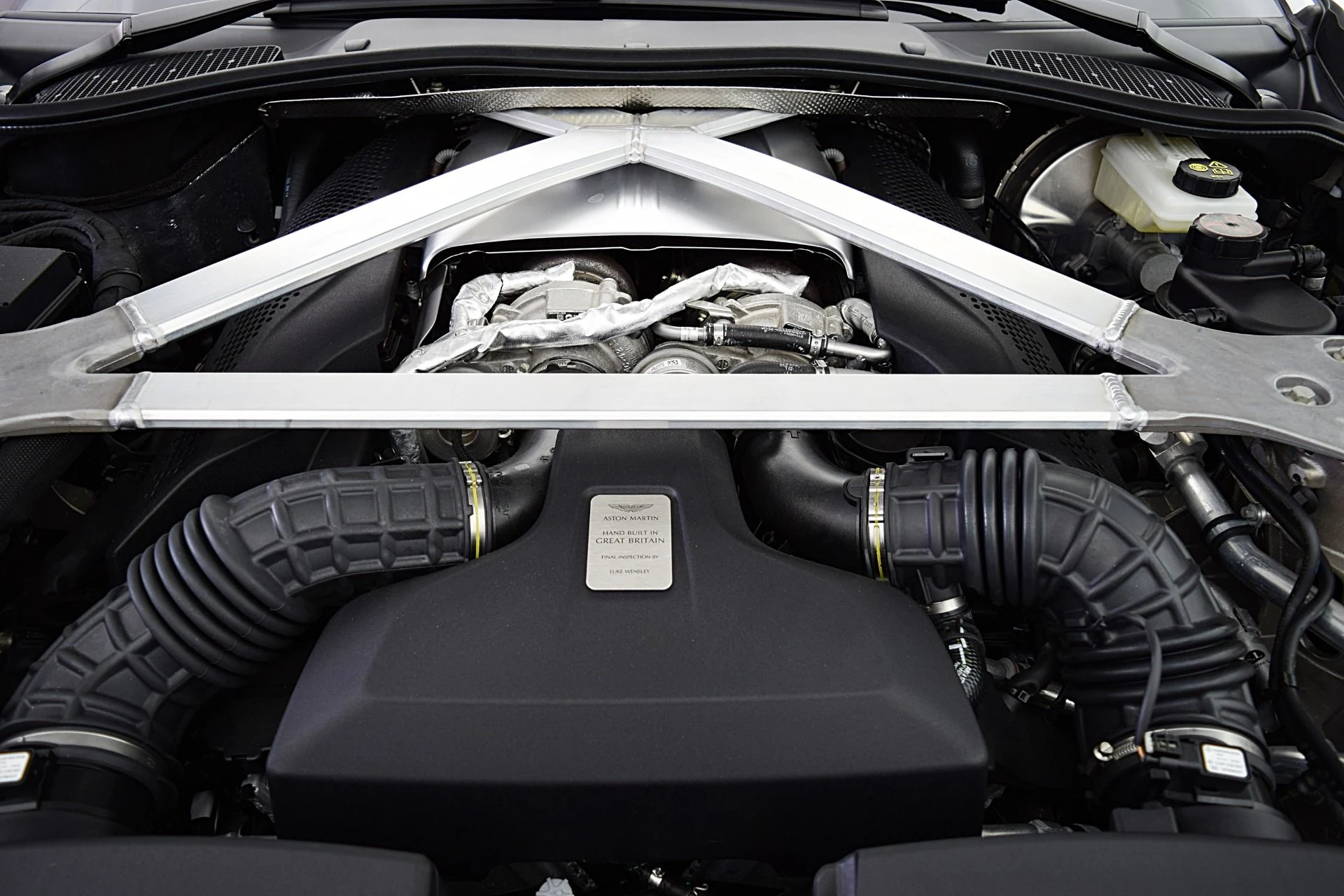 mph018_544147998_Used_2023_Aston_Martin_Vantage_Coupe_90bbe7f5c1