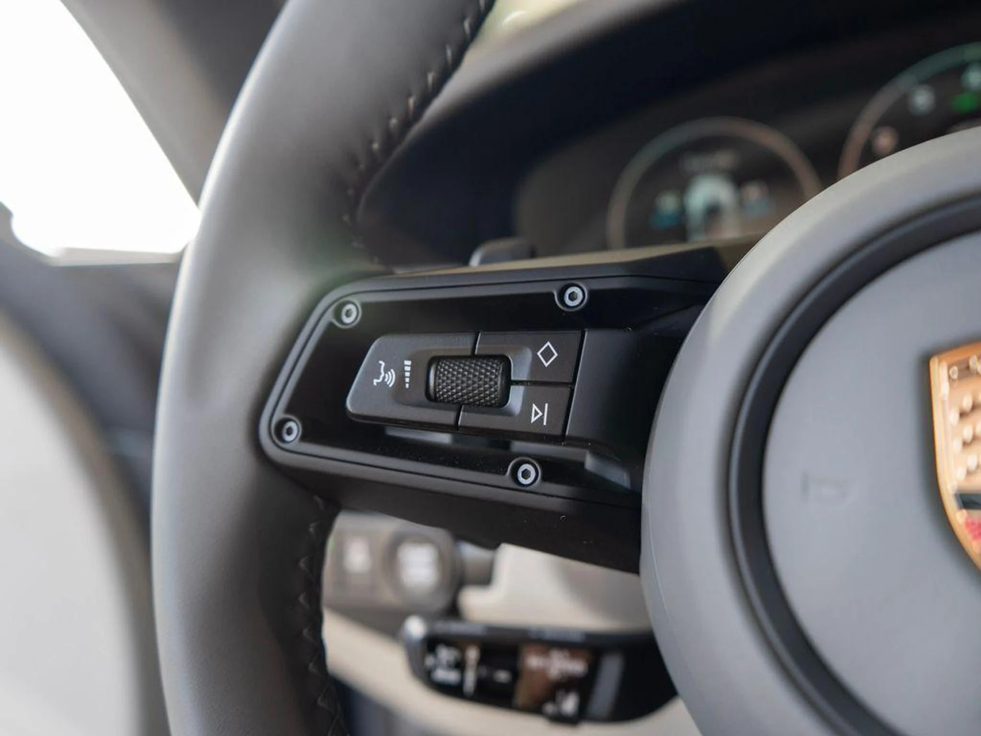 mph018_547077975_Qu_IBZJIT_for3_knpz_Ck6_Nfie7c_714ec9b053