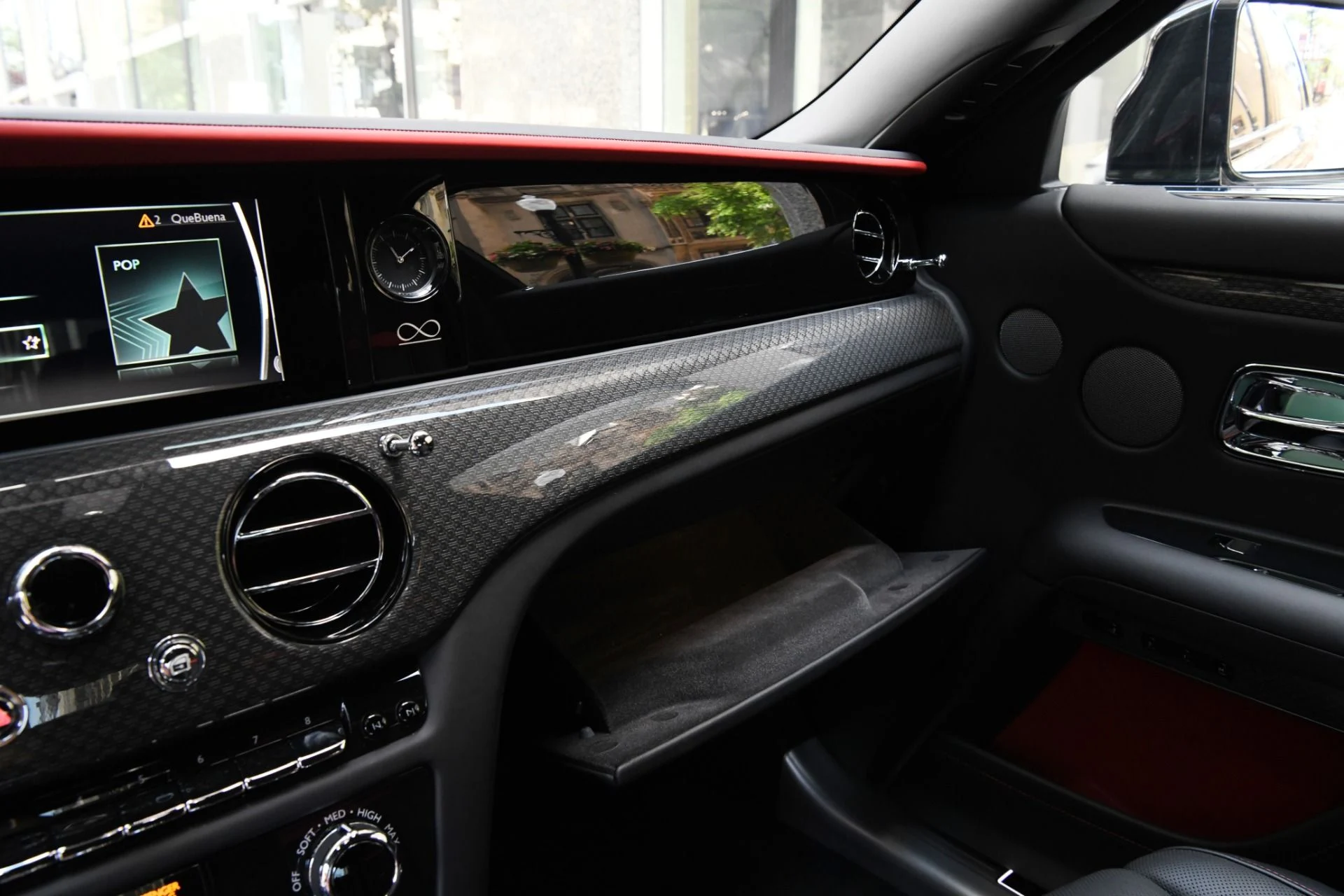 mph018_550529012_11864_p20_l_49b62b6424