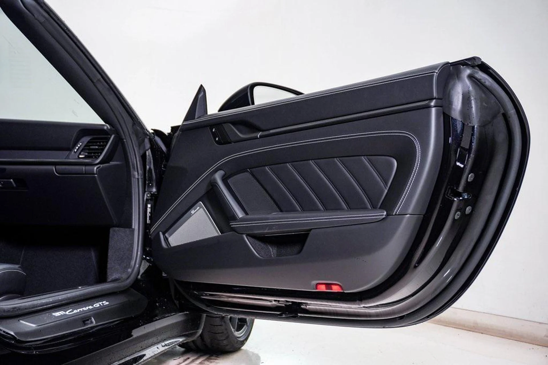 mph018_552736281_fm_E4_HBR_99k6u_KZ_9ye1xu_AQ_Ze0_XQ_fa756fd403