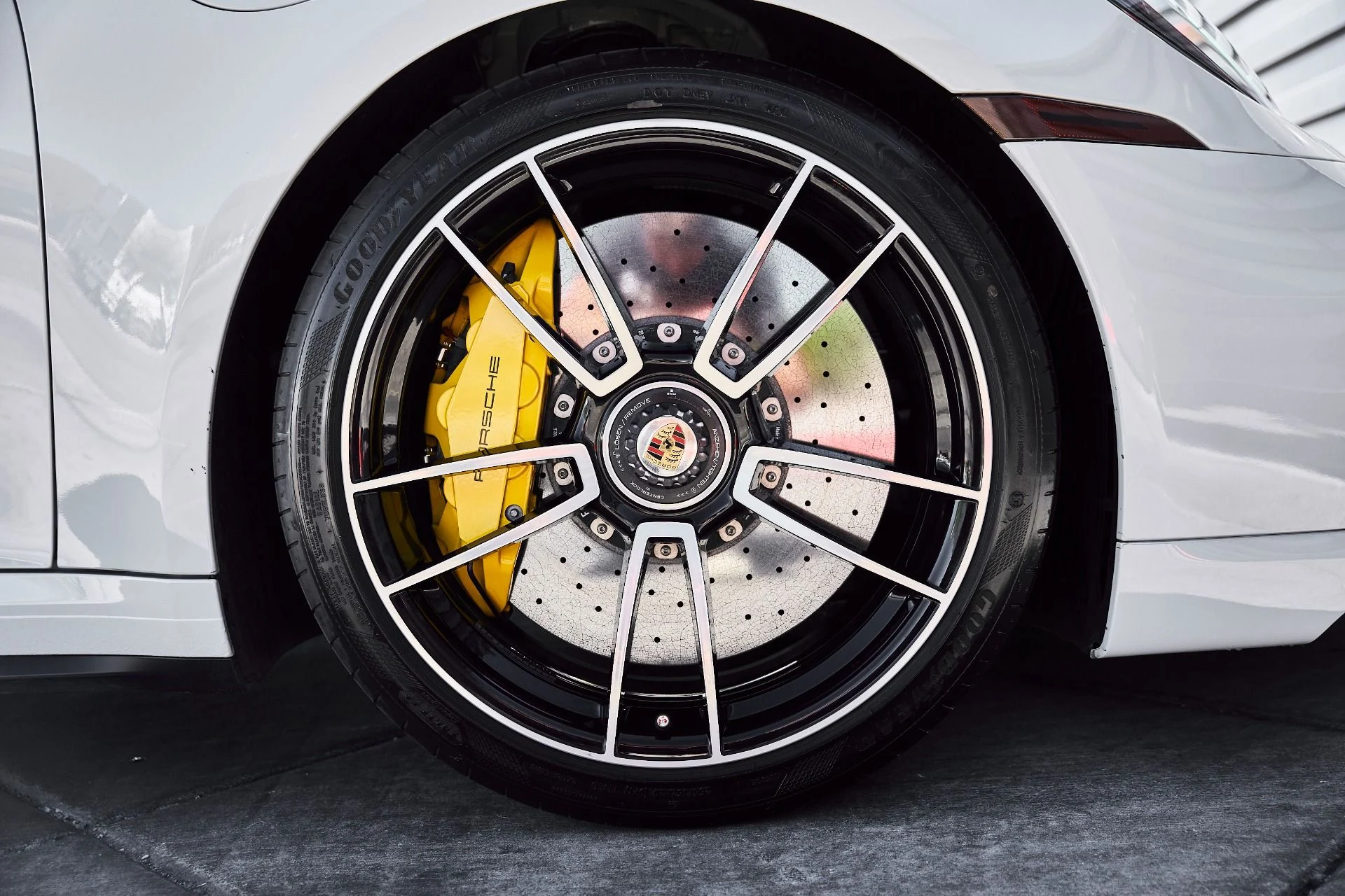 mph018_556848739_Used_2021_Porsche_911_Turbo_S_1773797026_6bc59fec2a