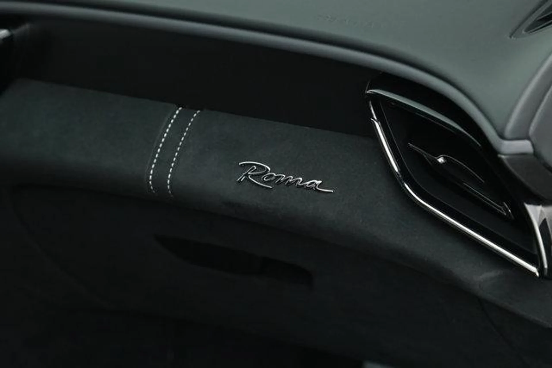 mph018_56012841_Gtx_Vp_ks_Z7w4_USS_6_Px_HFWM_BIKA_58b2e4b375