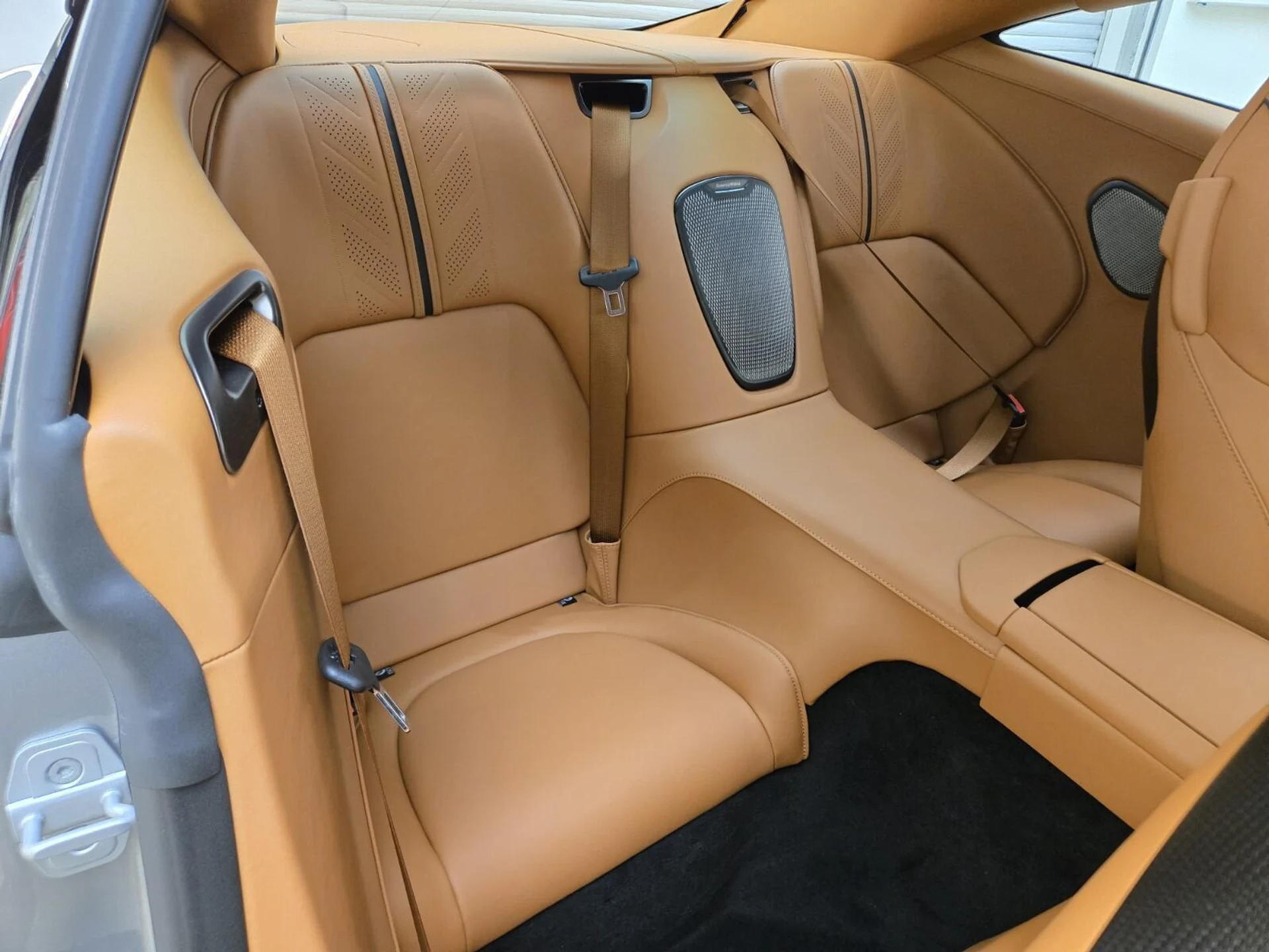 mph018_560183689_New_2026_Aston_Martin_DB_12_1787289719_b095992c88
