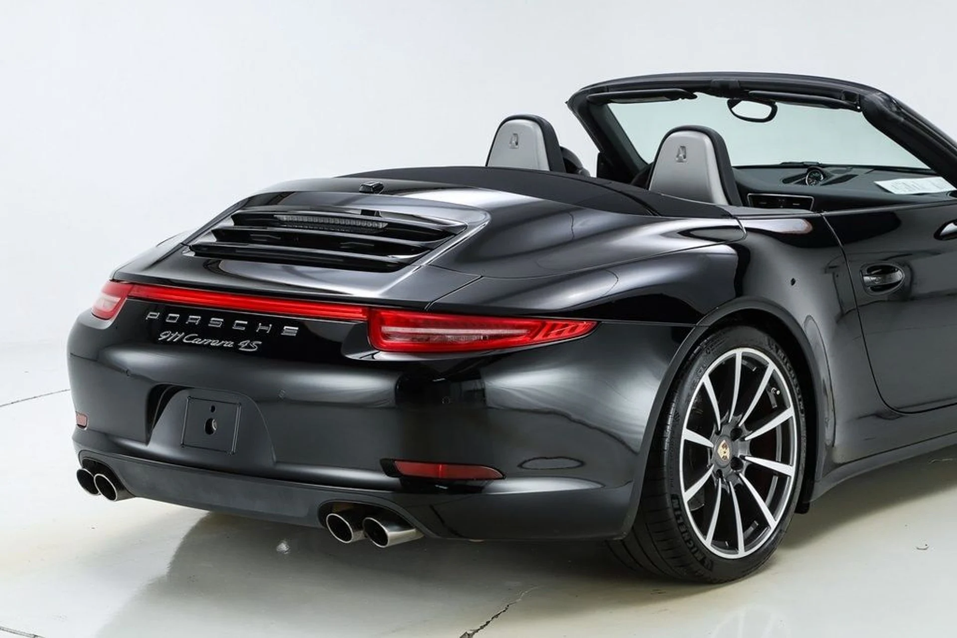 mph018_565615288_16152dfc6f17aec678714f458ff129ecx_e5f28c08a2