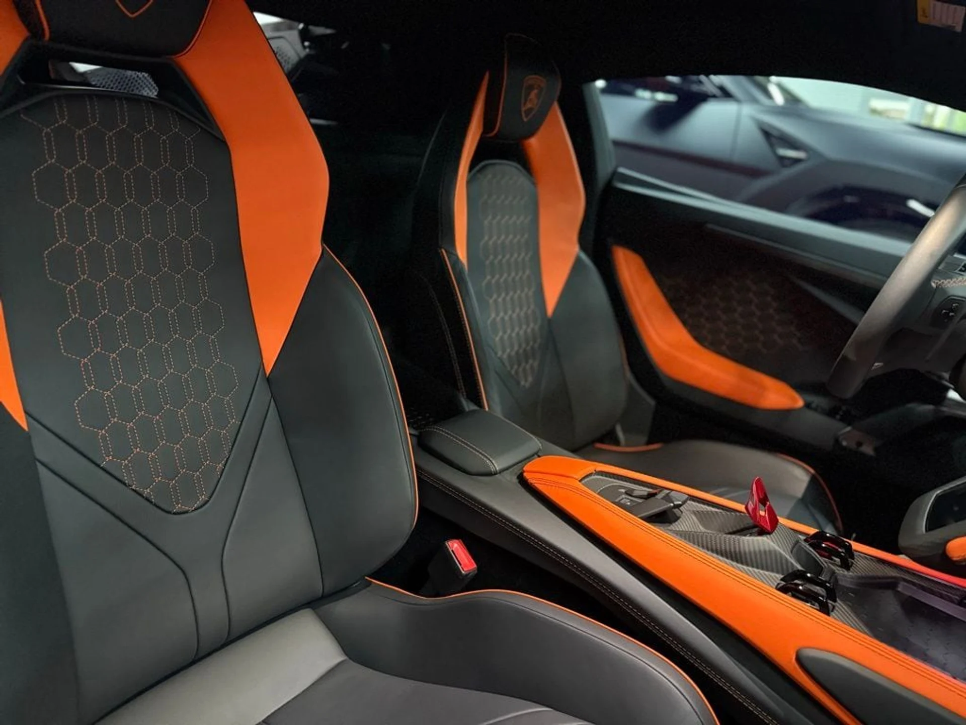 mph018_569323209_8c1df4369261215610278c9e88e2ac4fx_b1a5d10d3c