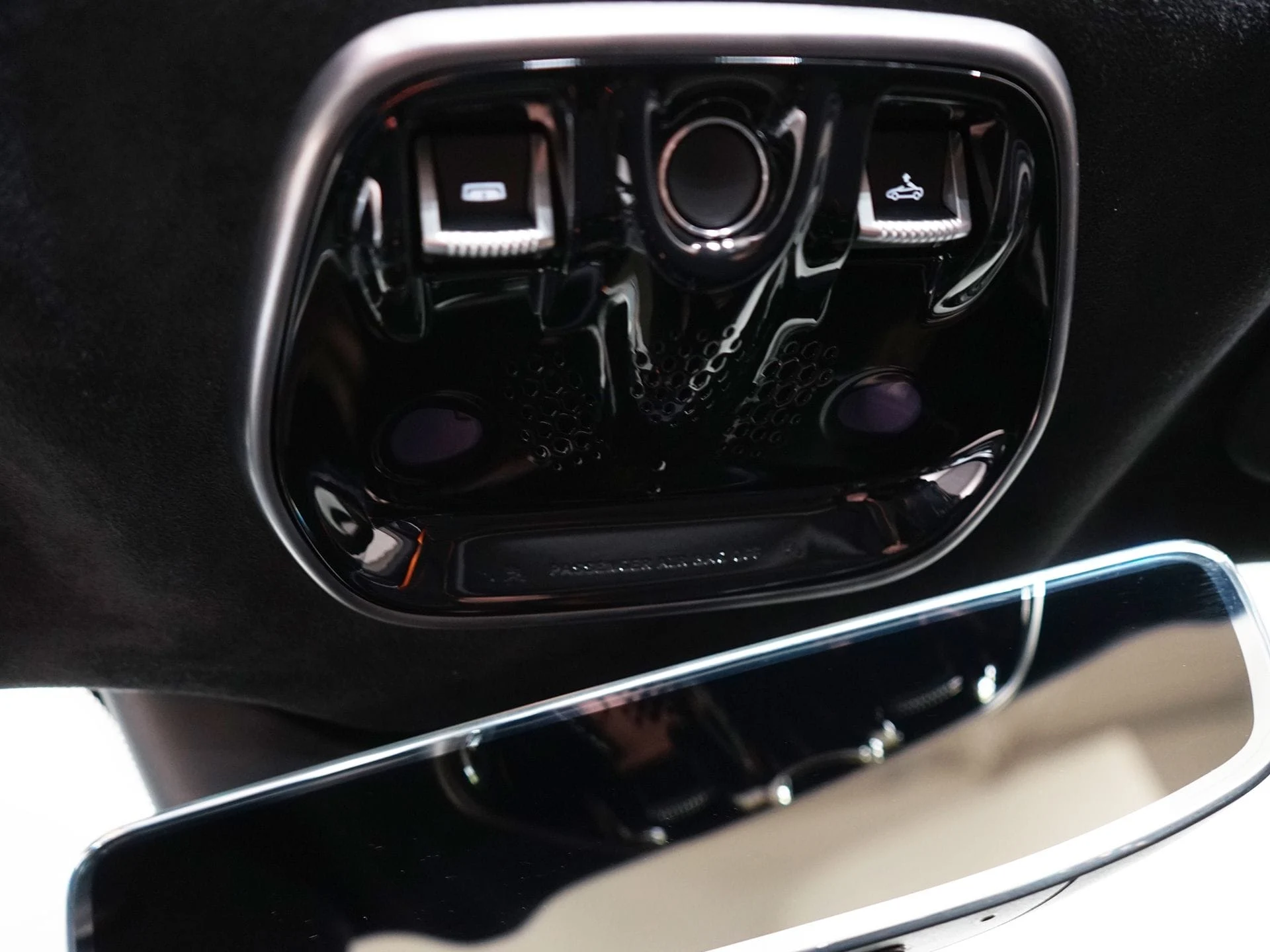 mph018_569460606_2b480c03f9e60540b27fc31ee20ebc09x_502d122bff