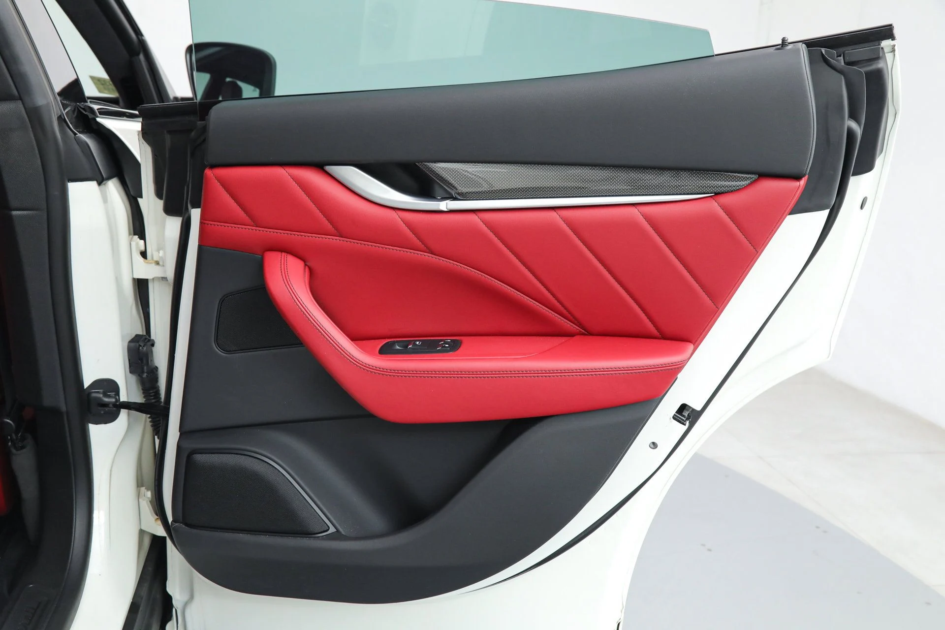 mph018_581482170_e915af9d794286decab45ed87ad49c75_b2dfaddae4