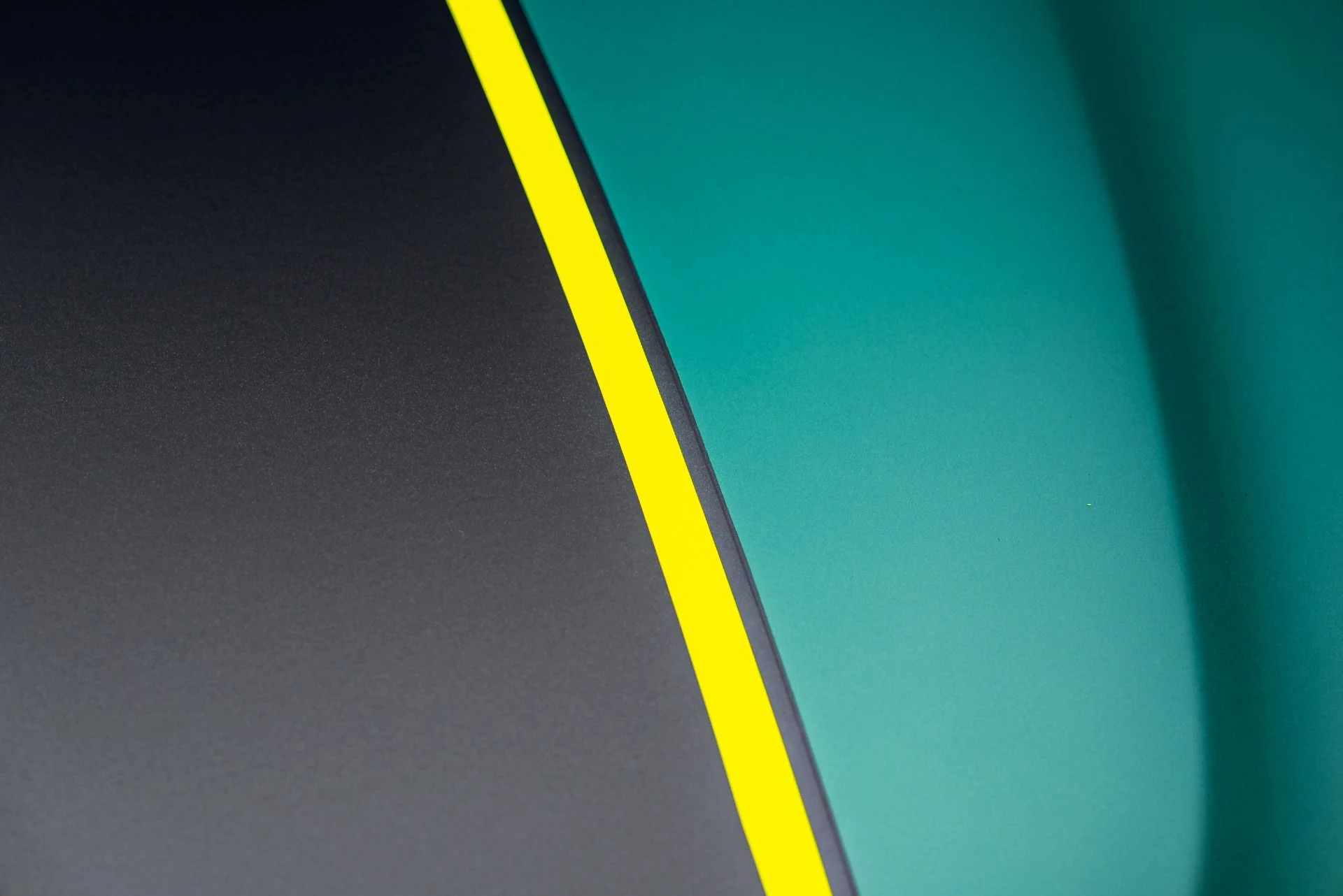 mph018_583572467_Used_2023_Aston_Martin_Vantage_F1_Edition_1783661175_bdc82ef966