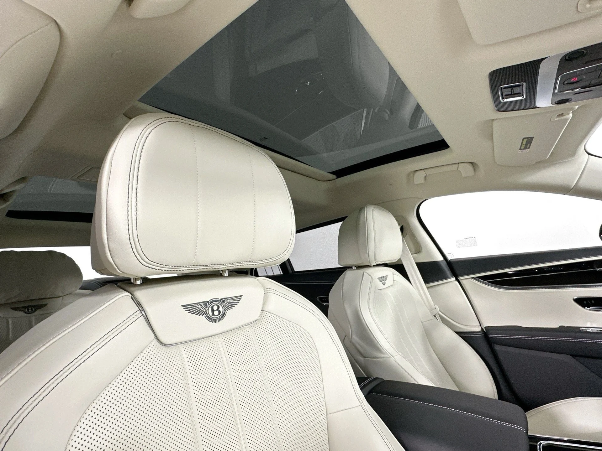 mph018_585785748_19_3b60d234ac