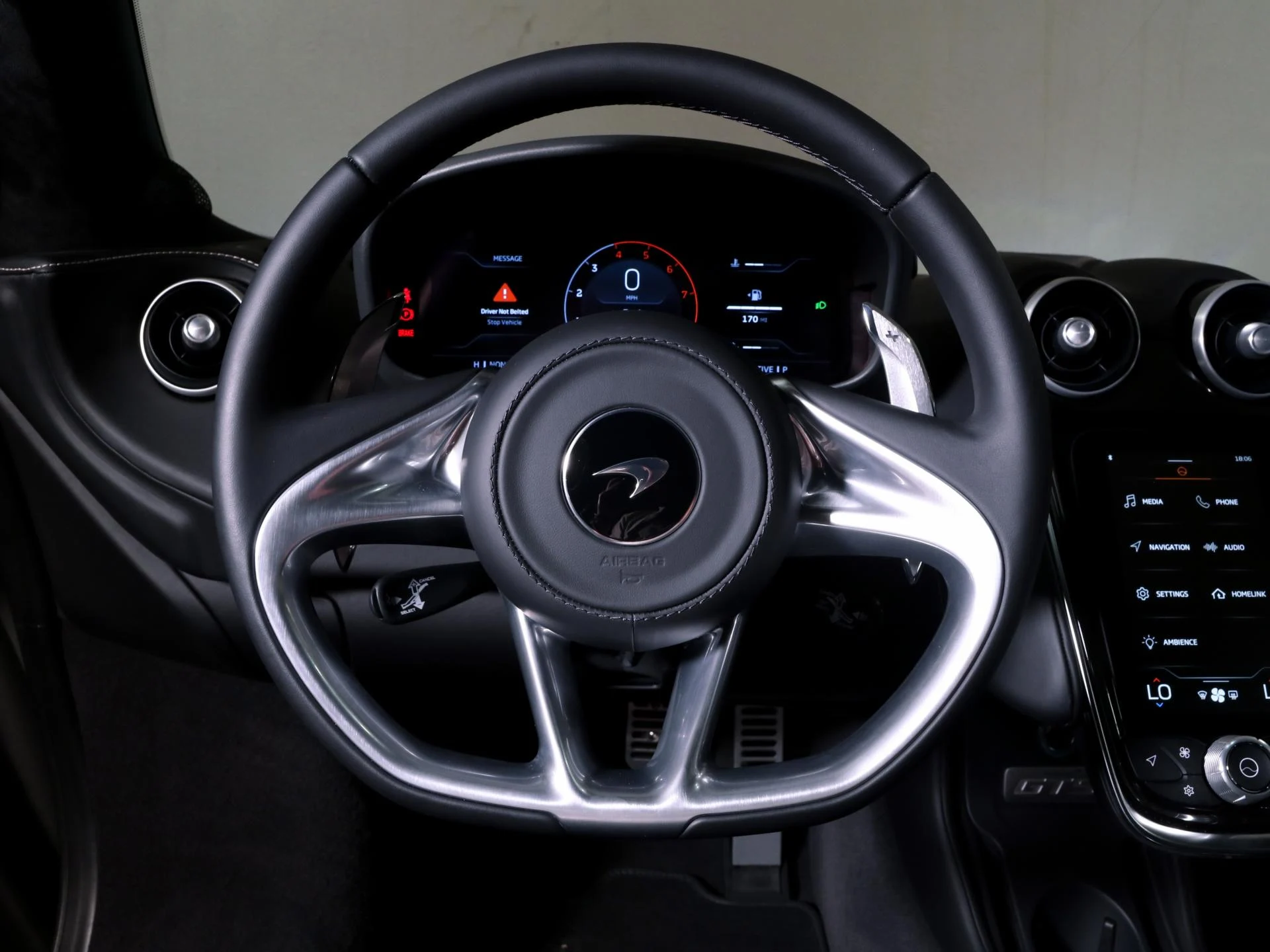 mph018_588058638_New_2025_Aston_Martin_DBX_707_1752297236_4411507313