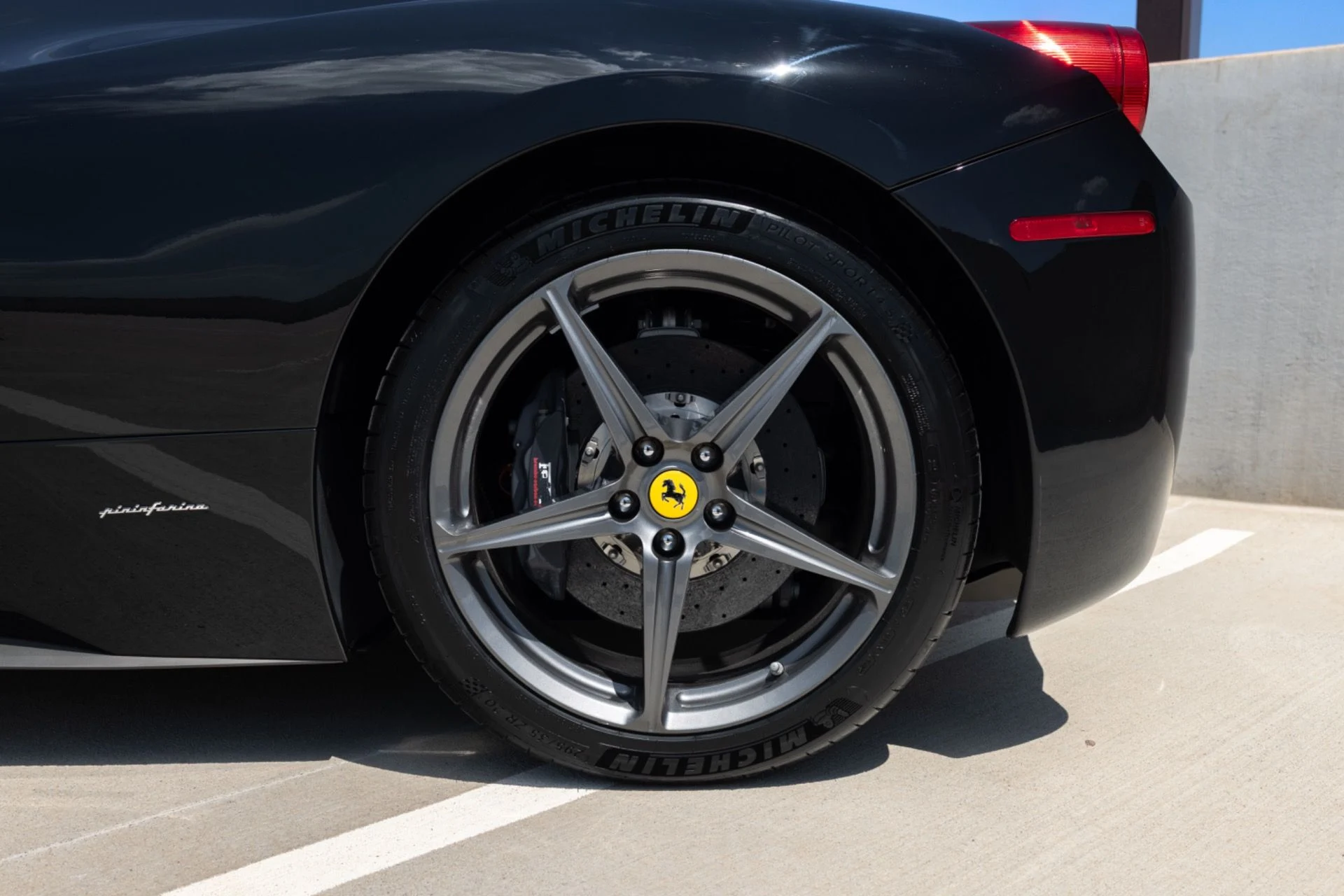 mph018_59024985_Used_2012_Ferrari_458_Spider_1788476074_02e22d2245