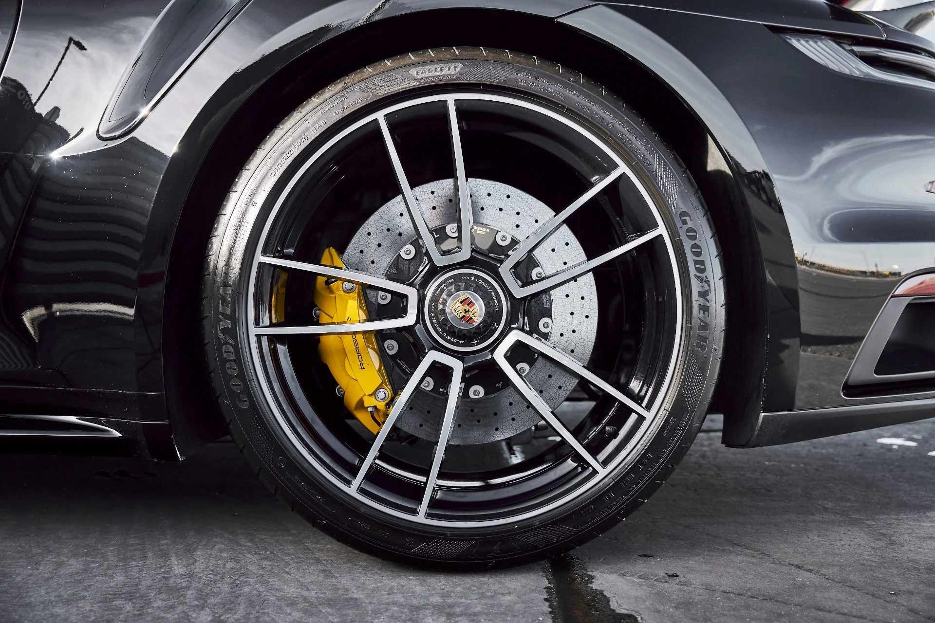 mph018_590738594_Used_2022_Porsche_911_Turbo_S_1773939894_25a2bb95e5