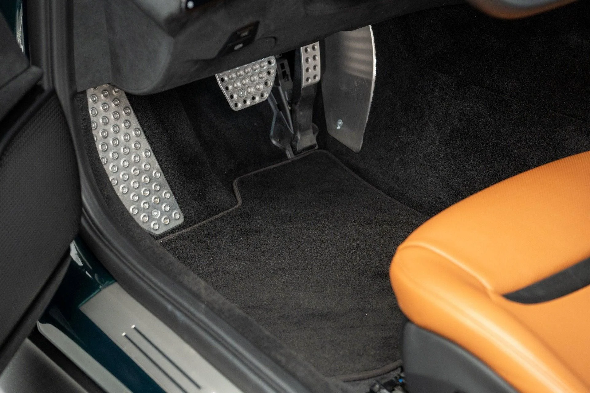 mph018_591319192_Used_2022_Ferrari_Roma_1777382867_11b94cd23e