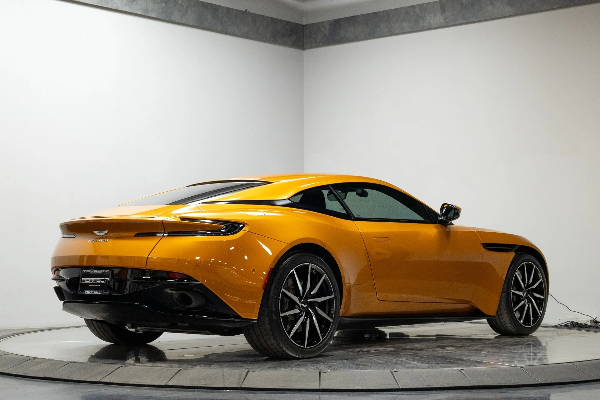 mph018_592289089_Used_2018_Aston_Martin_DB_11_1761056819_376a8a67b9