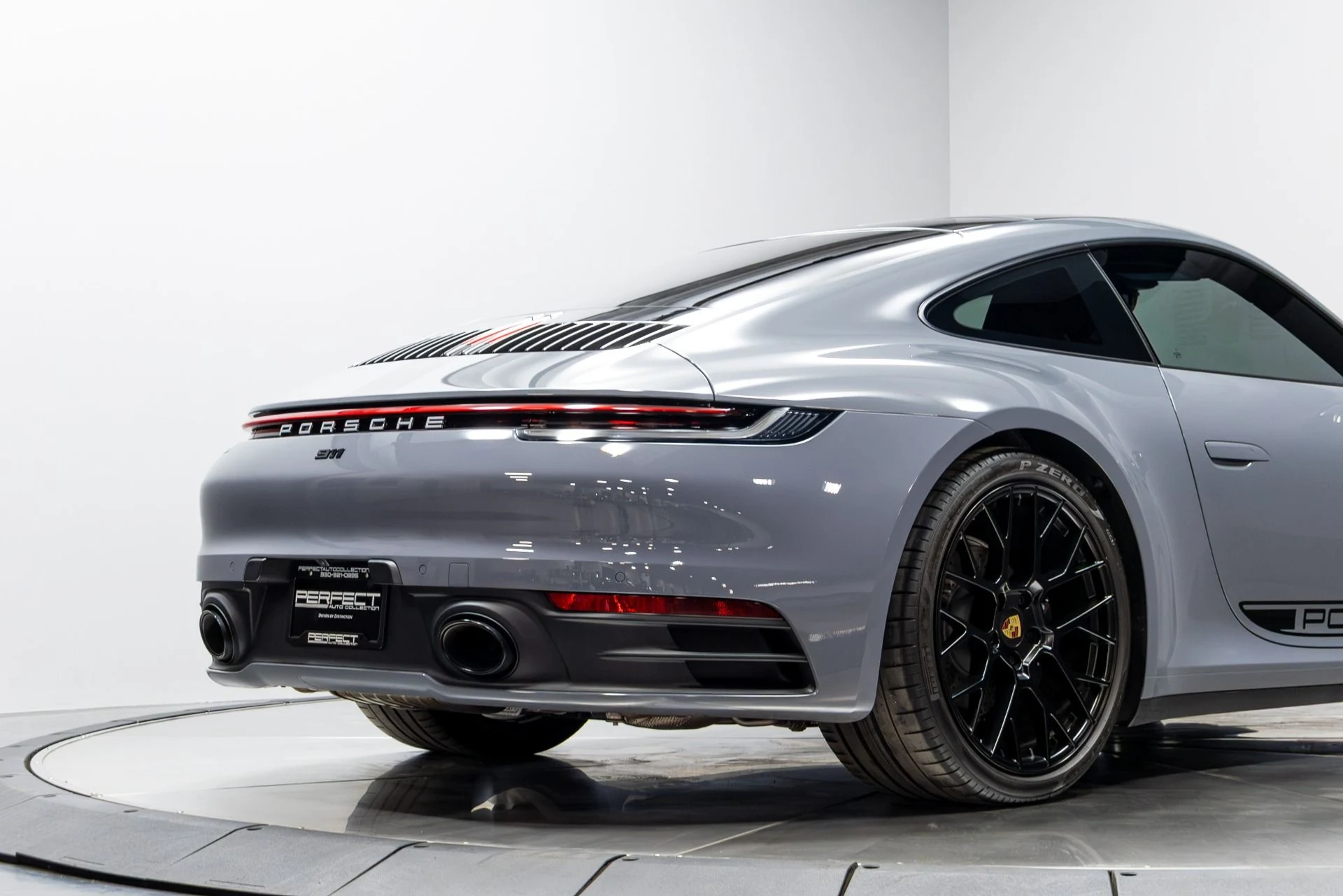 mph018_594638070_Used_2024_Porsche_911_1774039779_f49e0b4dcc