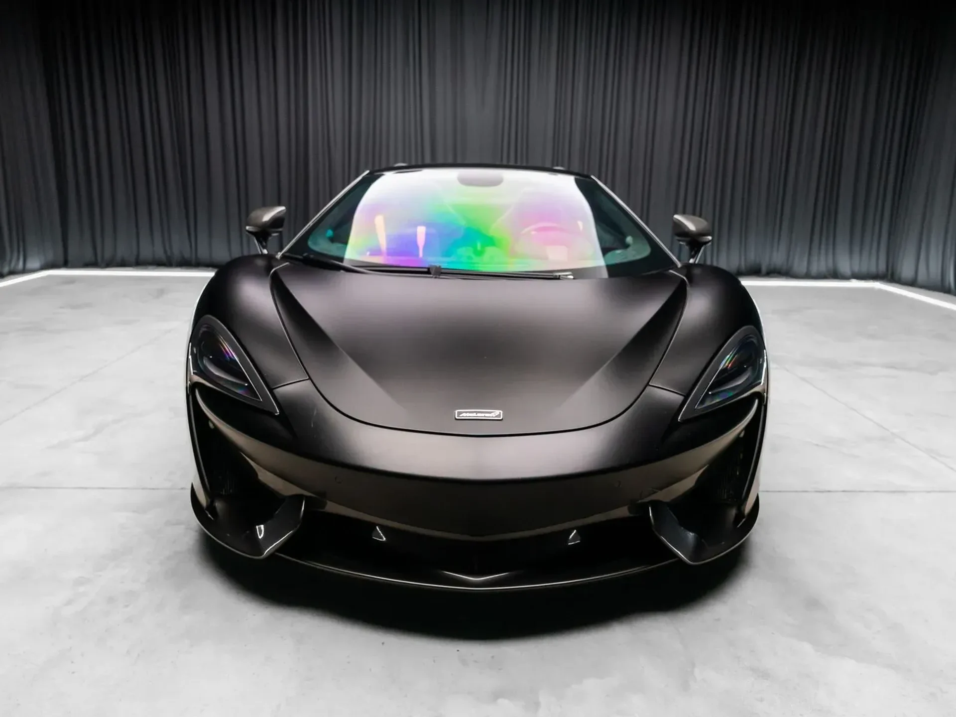 mph018_600986480_d2347716_9ba5_4d14_a860_4b55a594fa13_ee8ee9ad8b