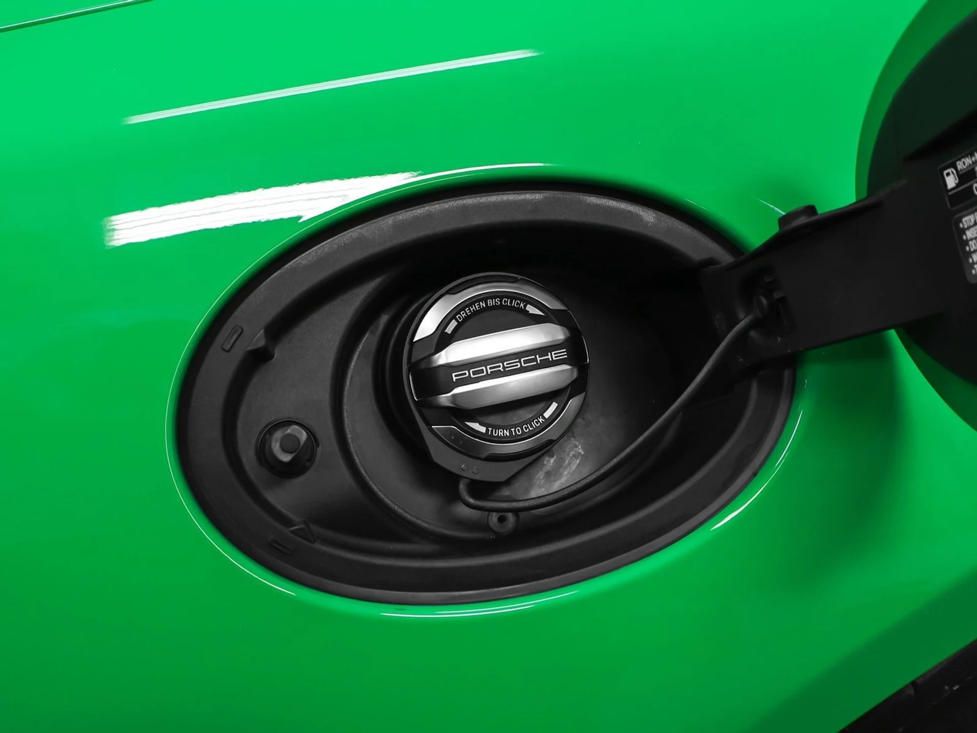 mph018_604678908_19_89eb8ba01a