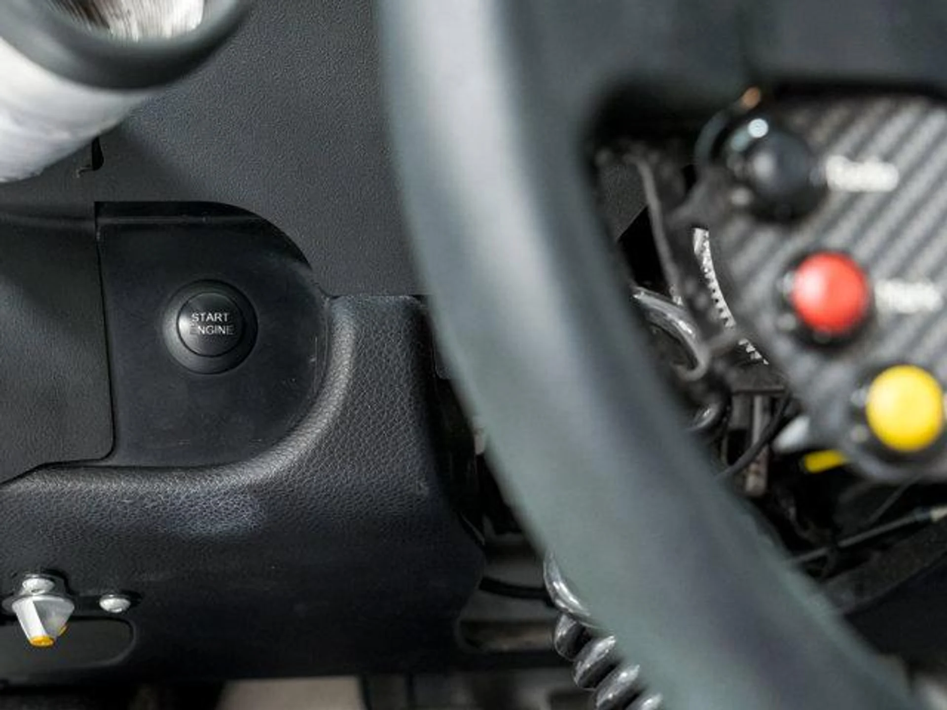 mph018_610605915_z3_V0lvk2_R_Exauqz_Uma5f_AG_6u2_G4_e74d337ed4