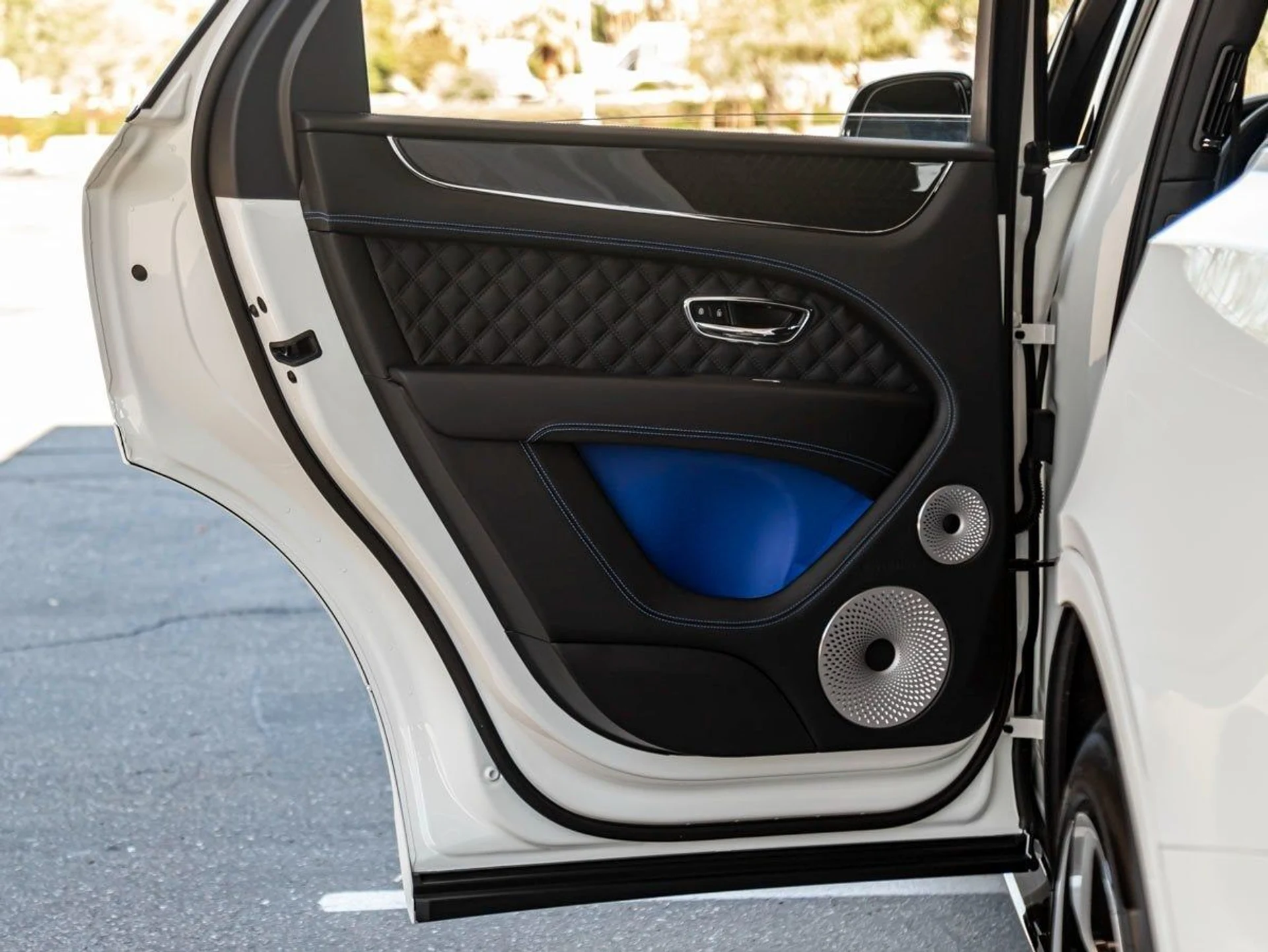 mph018_617480085_19_f5092d059c