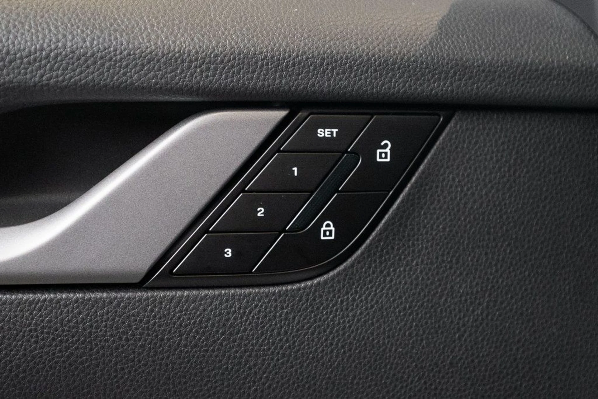 mph018_624927806_ba6a40f7eb6cfcccff41f1f2947573a1_12aac731ac