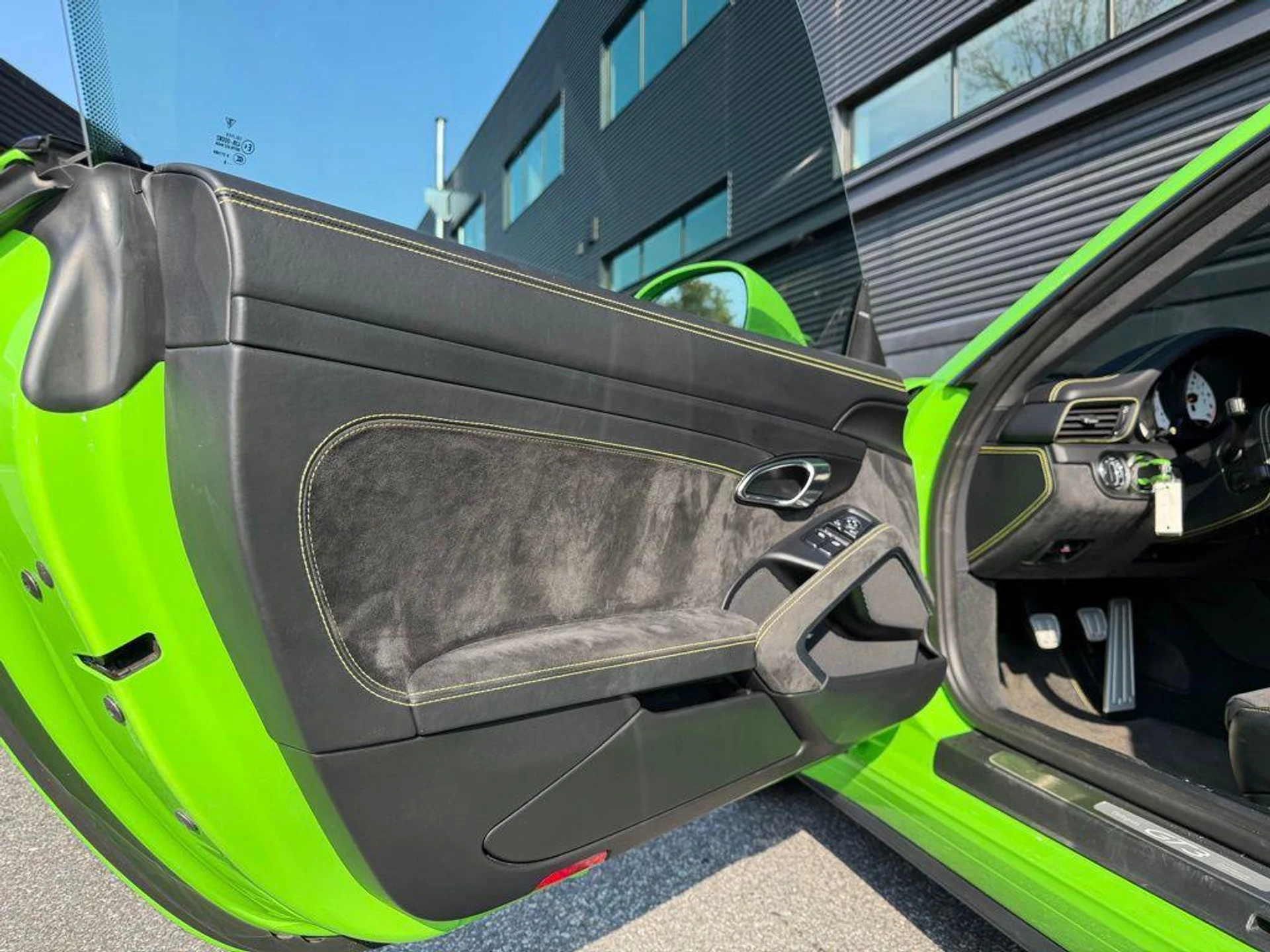 mph018_630315636_ZOKLW_Bapy_Yvek_P3_Gb_CTG_3_M_Rc_Xf_U_42a7ec46ca