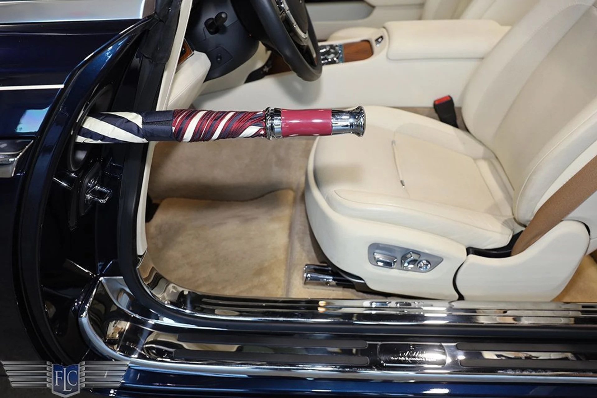 mph018_63173717_used_2016_rolls_royce_dawn_2drconvertible_9689_23037962_19_1024_1120809ca3