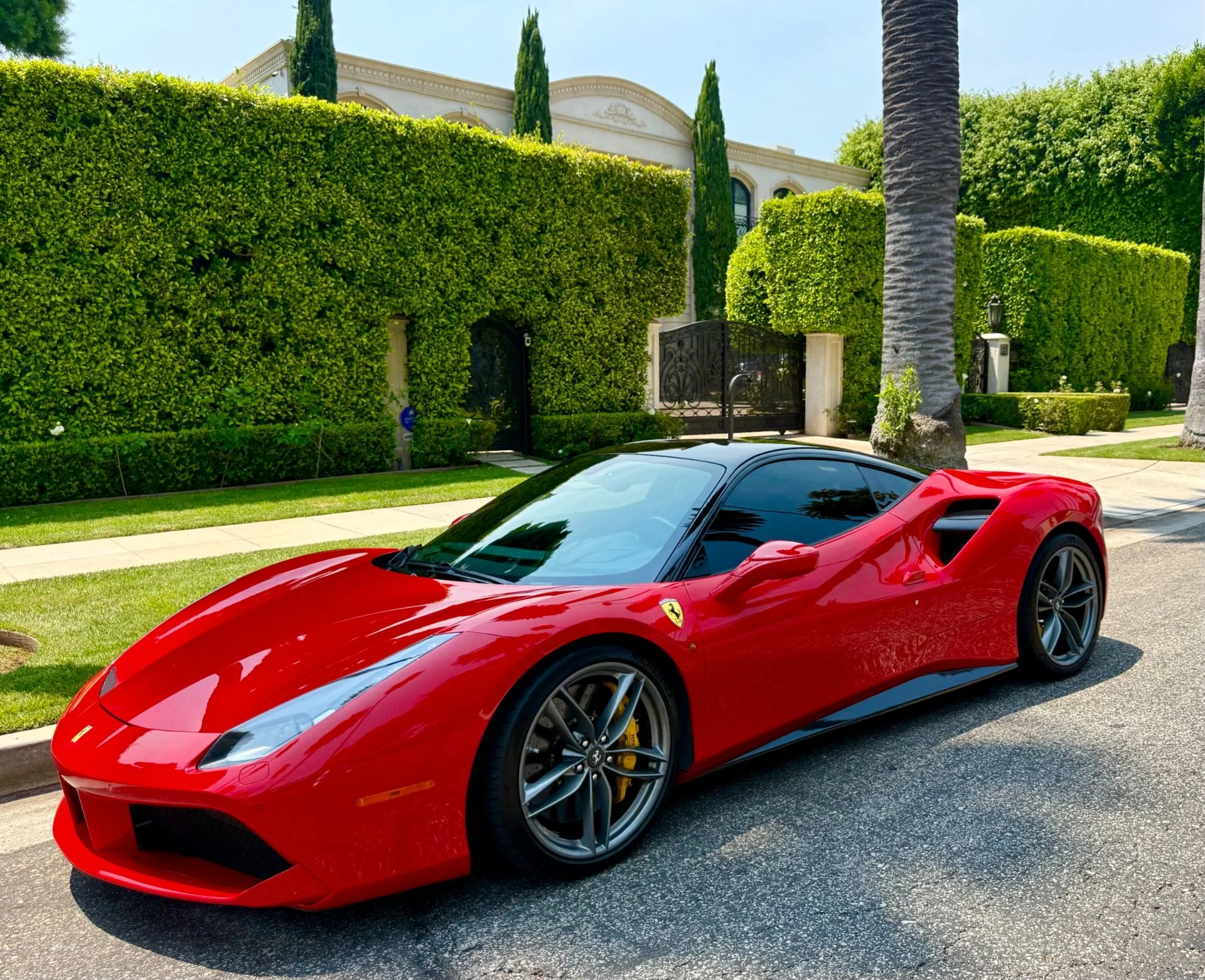 mph018_636088568_Used_2016_Ferrari_488_GTB_1757699344_a5ac6d69c1