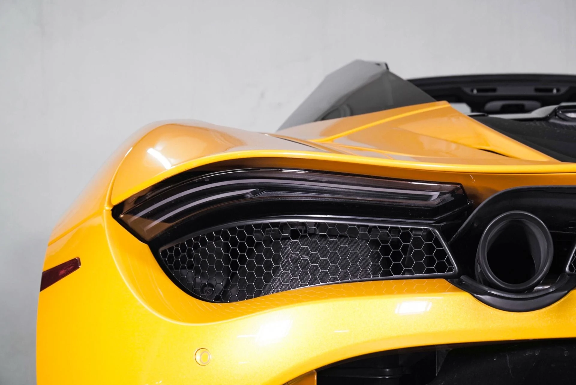 mph018_636905407_Used_2020_Mc_Laren_720_S_Performance_1785985133_96e4b5f042