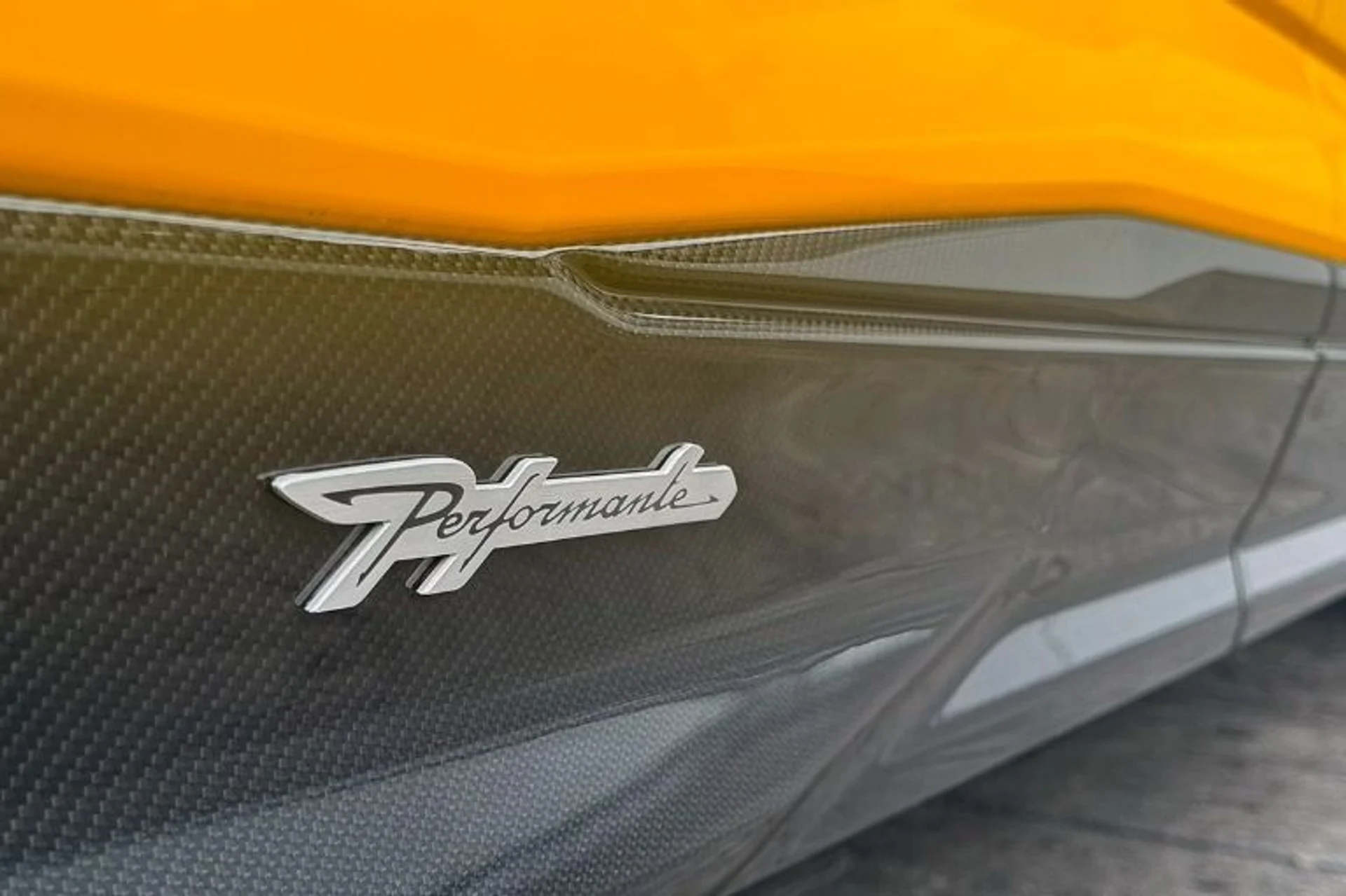 mph018_640551536_Used_2024_Lamborghini_Urus_Performante_1737405766_46c09daaa5