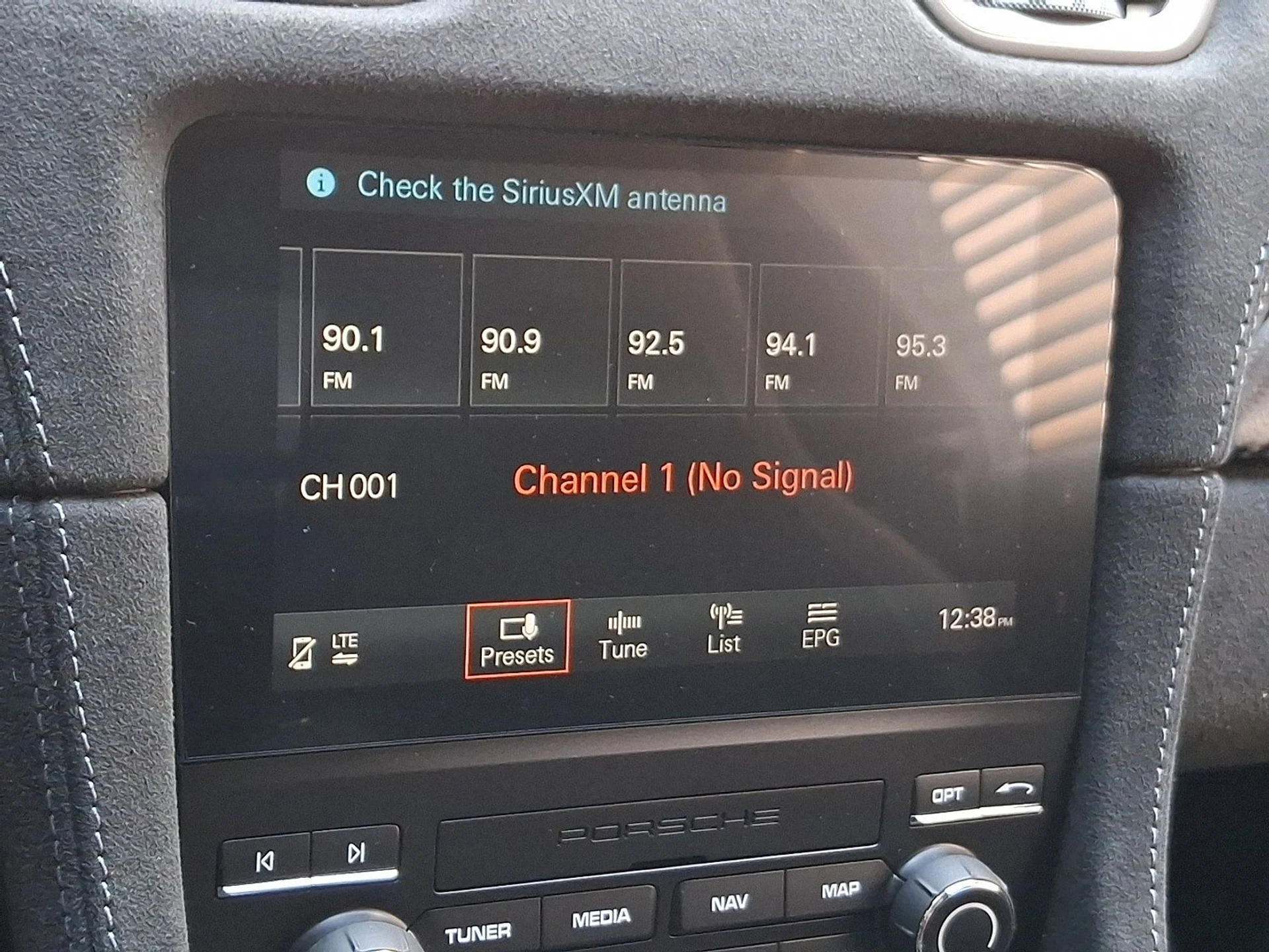 mph018_642125826_ef08ef369fee7c4b3109668b449ea173_2dad338631