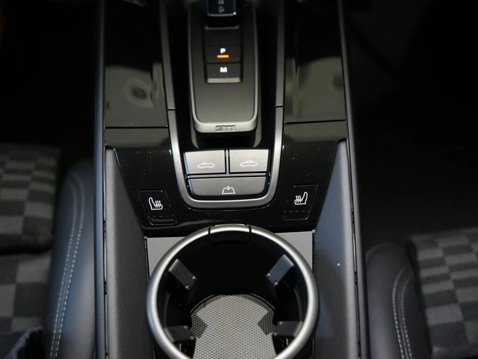 mph018_644277190_8f84ec0efaa21287a08a6628e7a4f4c0_244a02d25c