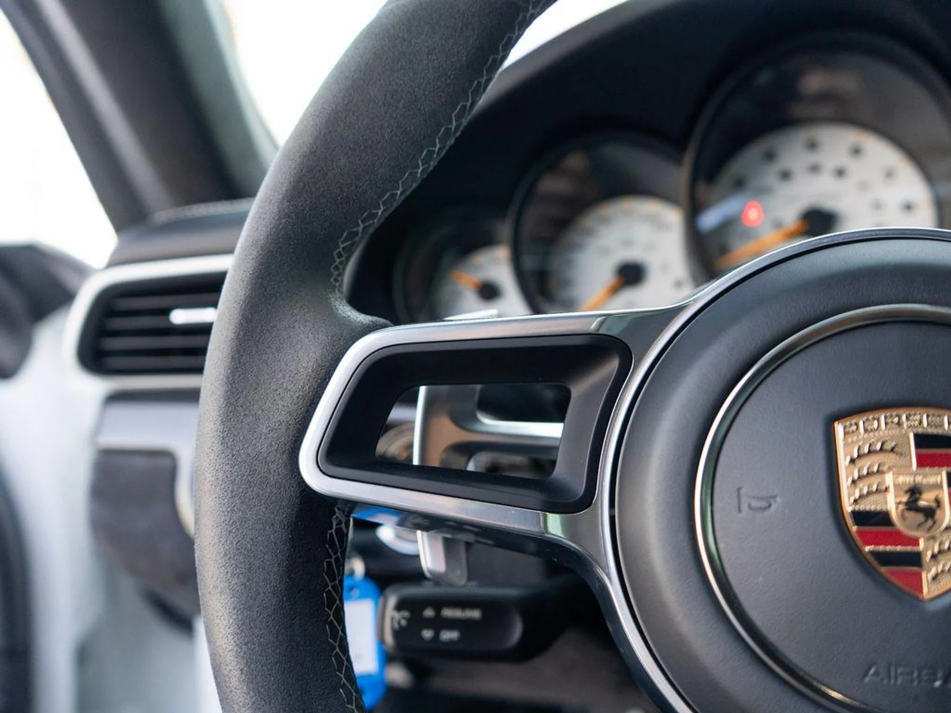 mph018_649604939_46i3s2_OE_35_TZ_Onvr4t0rr8_HO_Qs_91956b469f