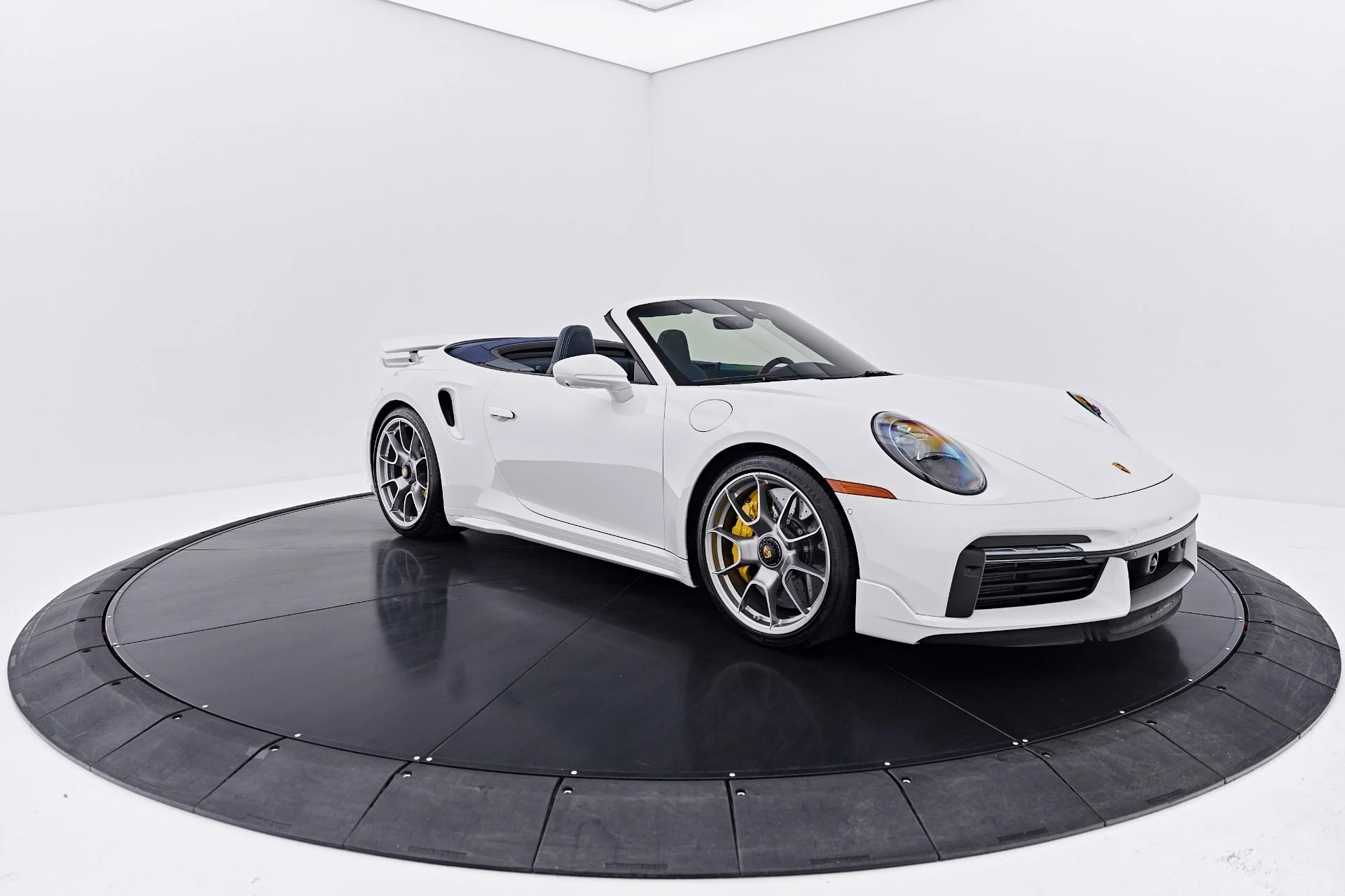 mph018_65363197_Used_2025_Porsche_911_Turbo_S_1788486901_567527ed76